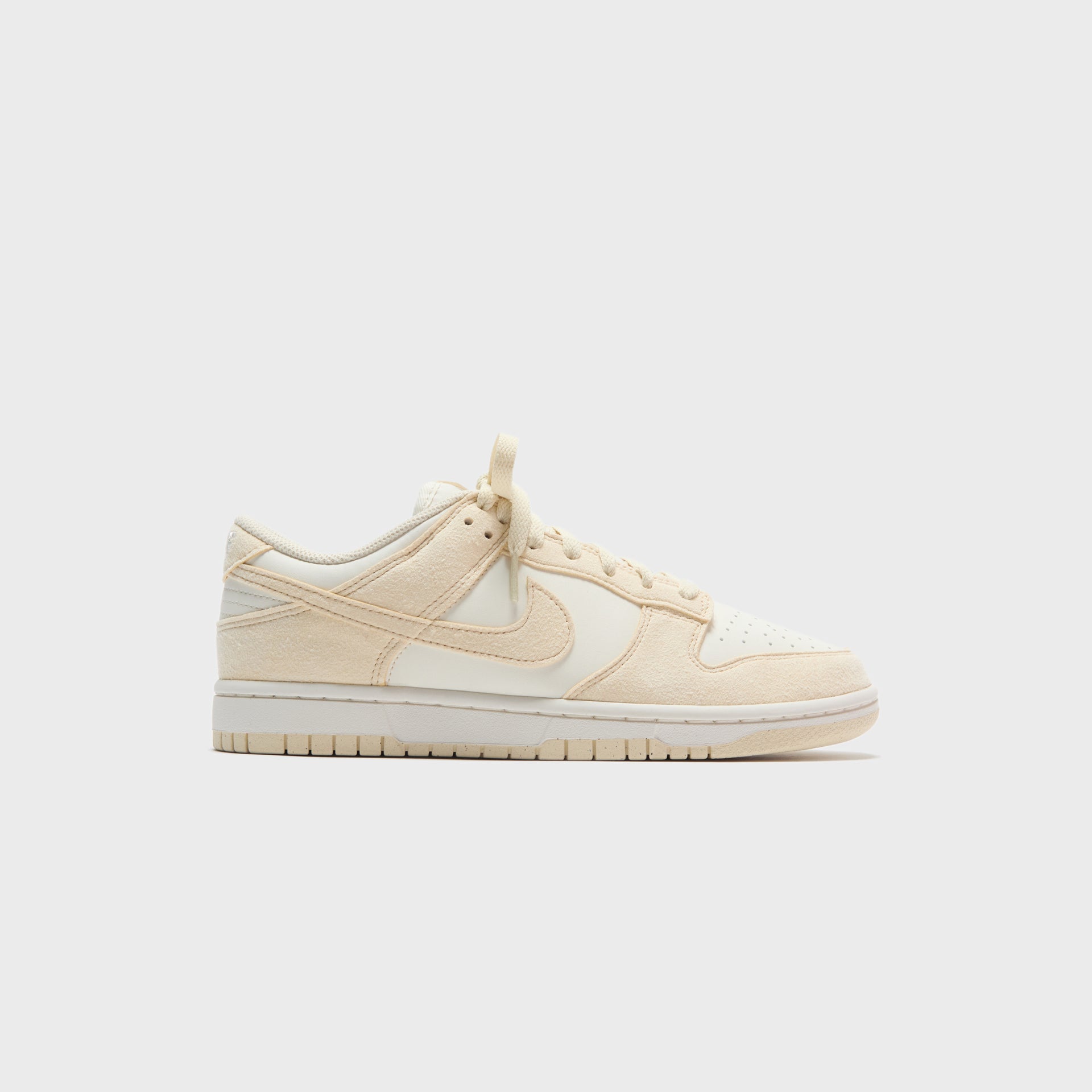 Nike WMNS Dunk Low - Soft Pearl / Beach / Pale Ivory / White