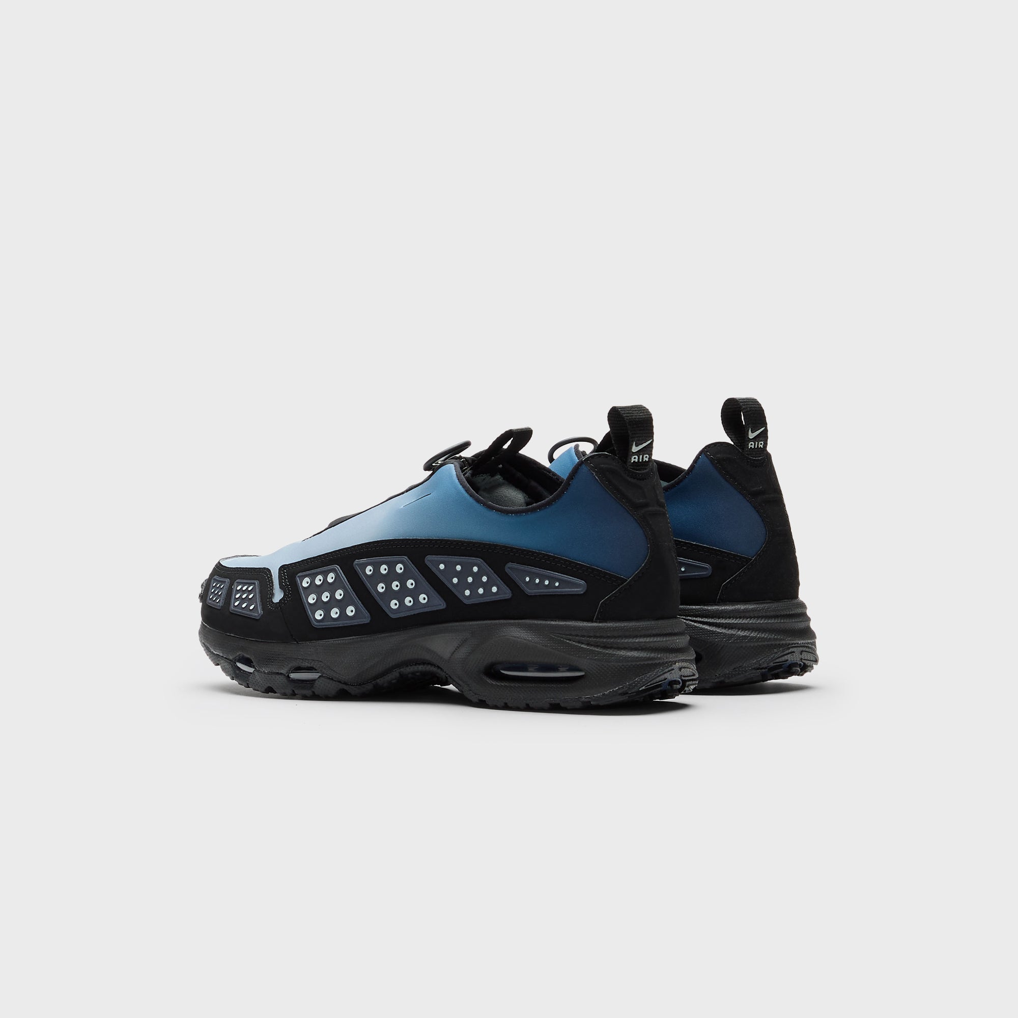 Nike WMNS Air Max SNDR - Fade Obsidian / Black / Grey Haze – Kith