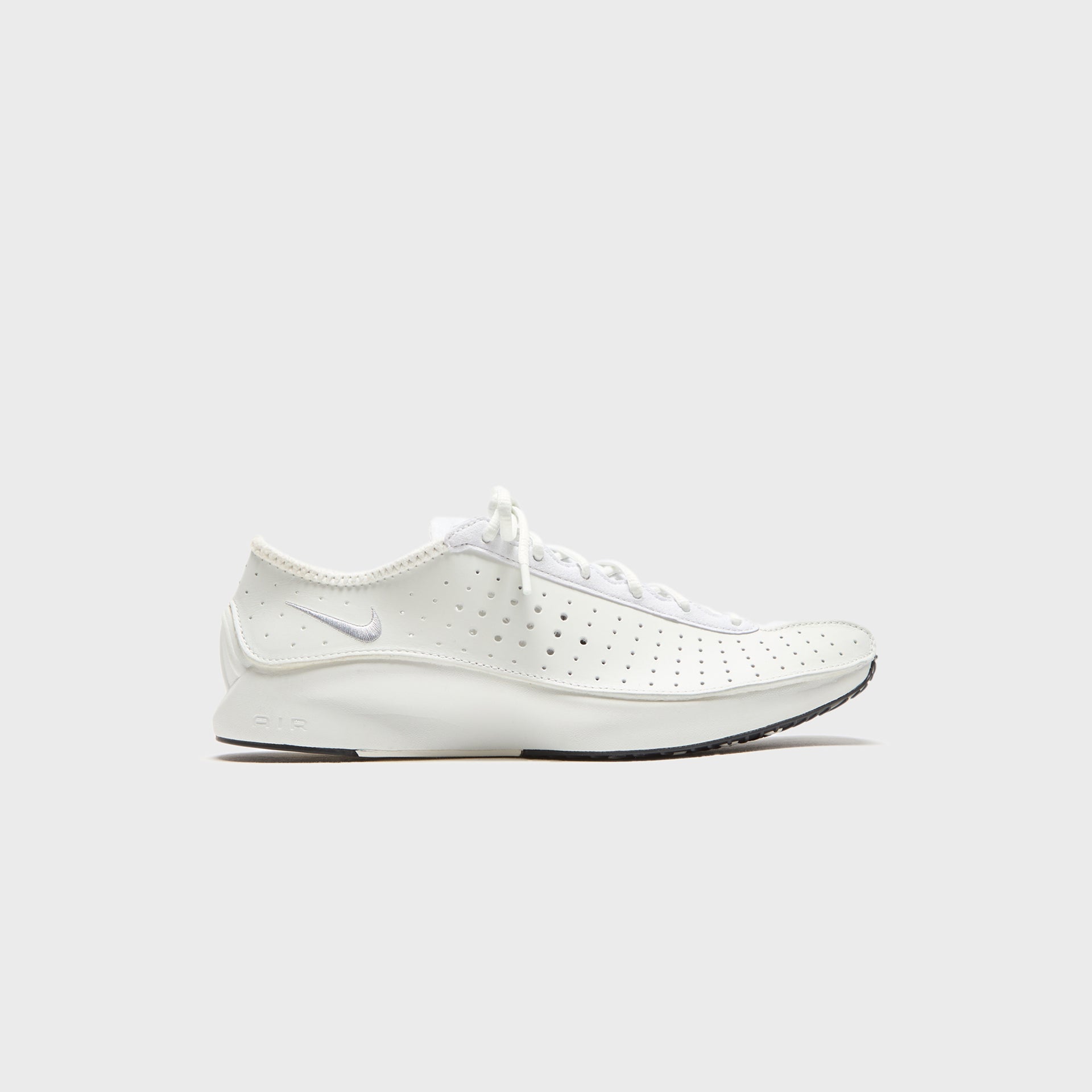 Nike WMNS Air Superfly - White / Metallic Silver / Black / Sail