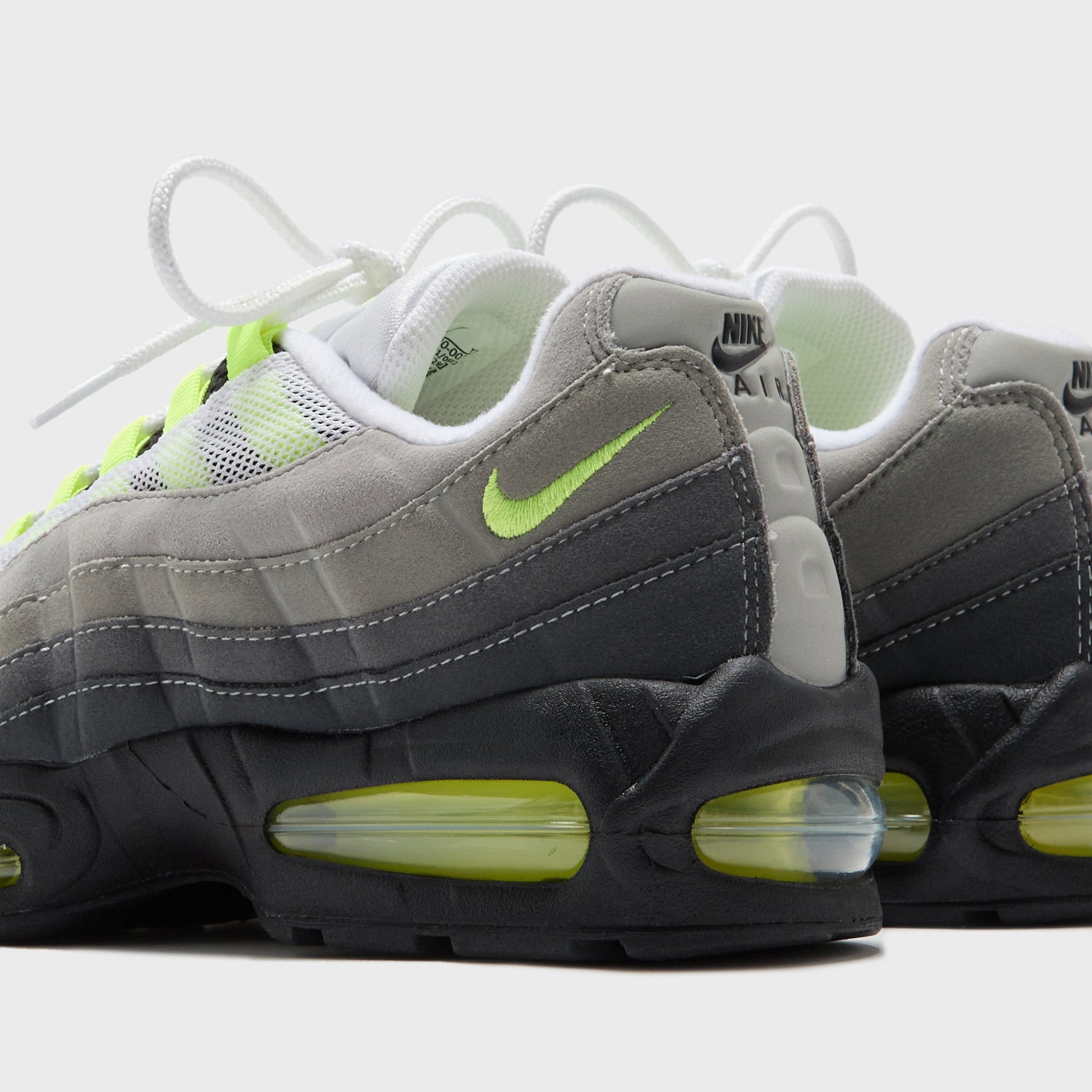 Nike Air Max 95 - Black / Anthracite / Light Graphite / Neon Yellow