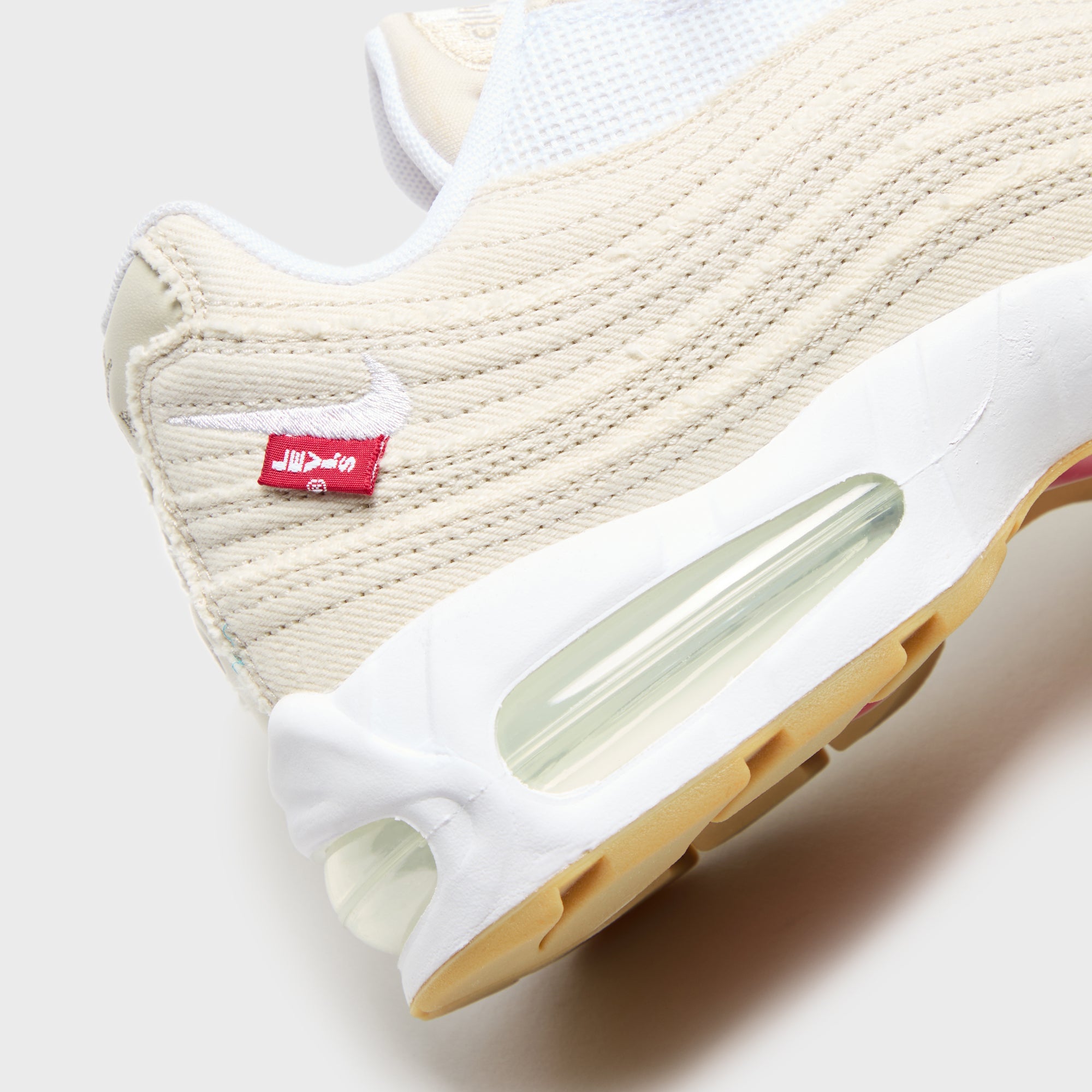 ★NIKE x LEVI'S★ Air Max 95 White and Ecru Air Max 95 x Levi's® 'White and Ecru' (HM4743-100) Release