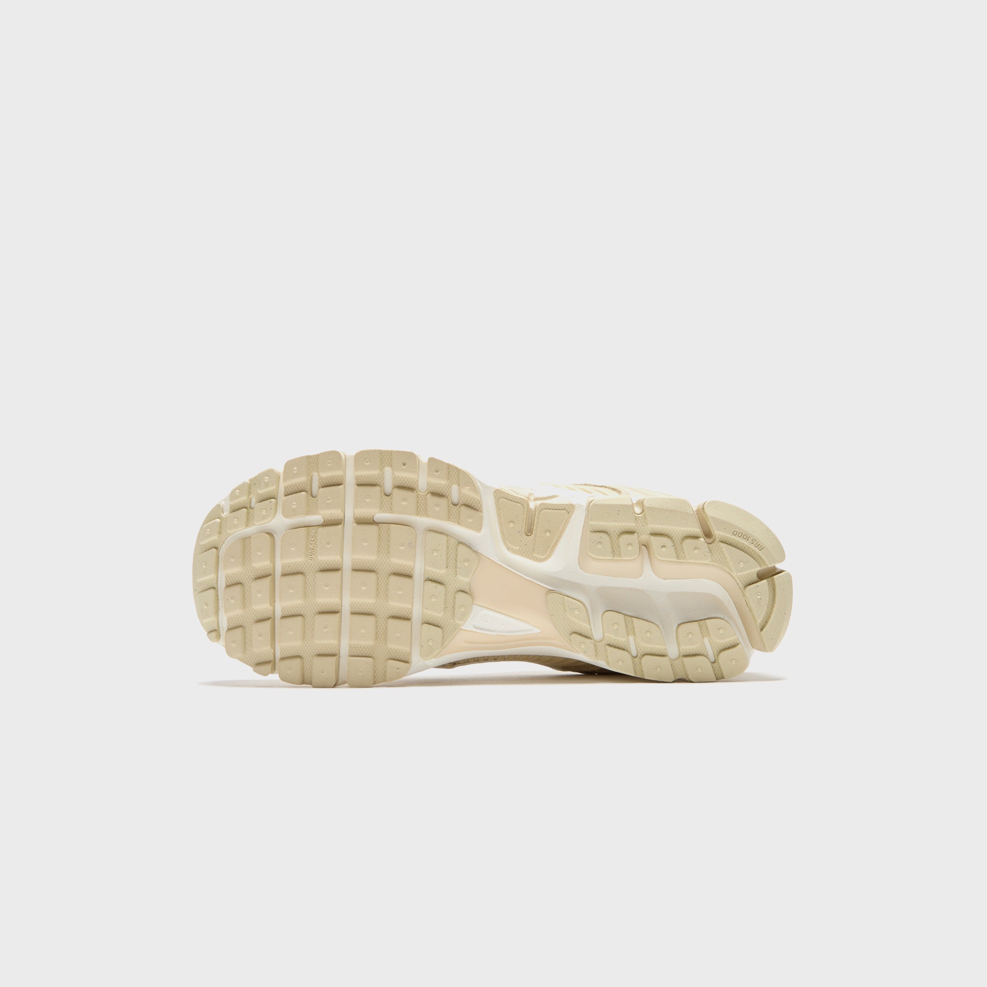Nike WMNS Zoom Vomero 5 - Beach / Sail / Light Khaki – Kith