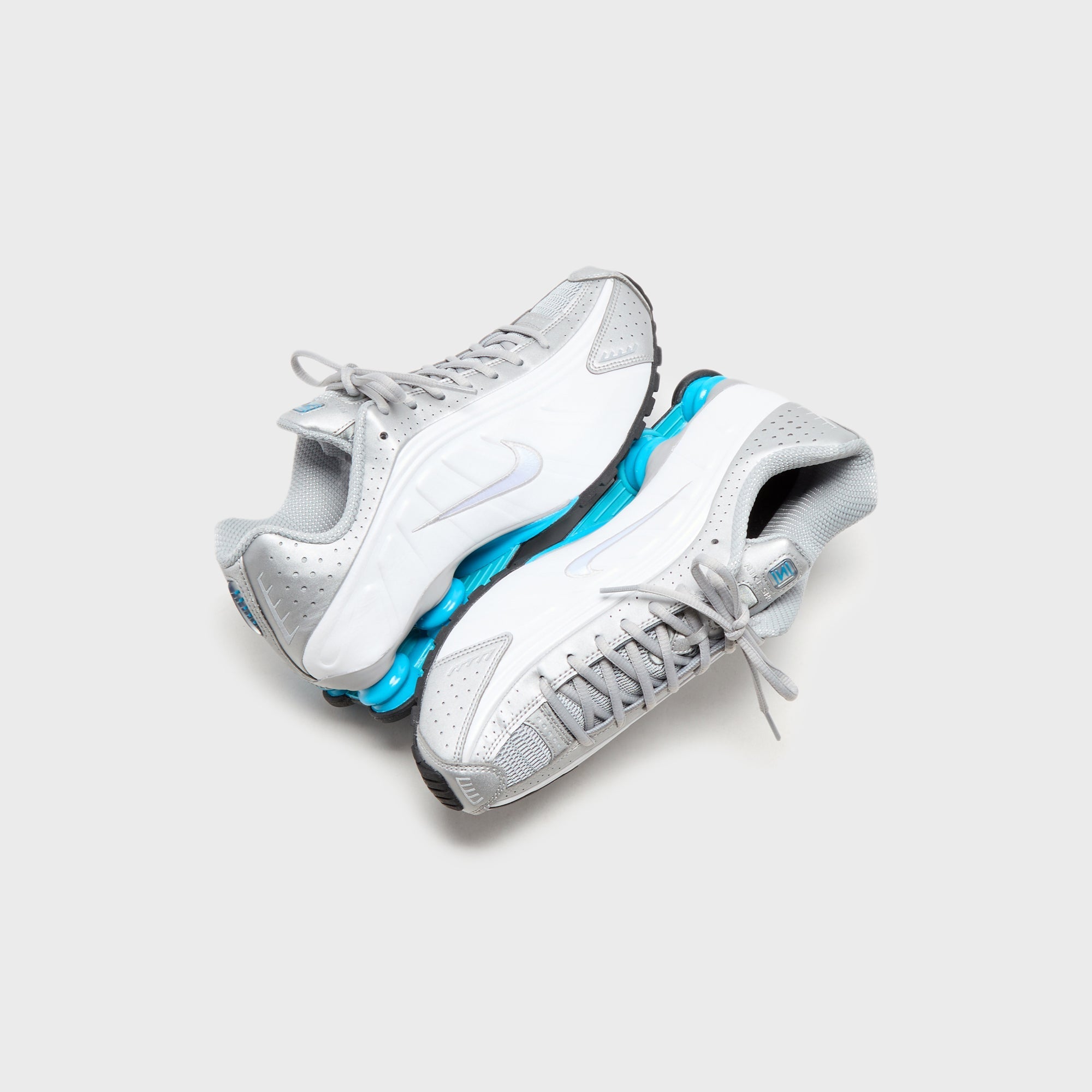 Nike Shox R4 - Metallic Silver / White / Blue Lagoon – Kith