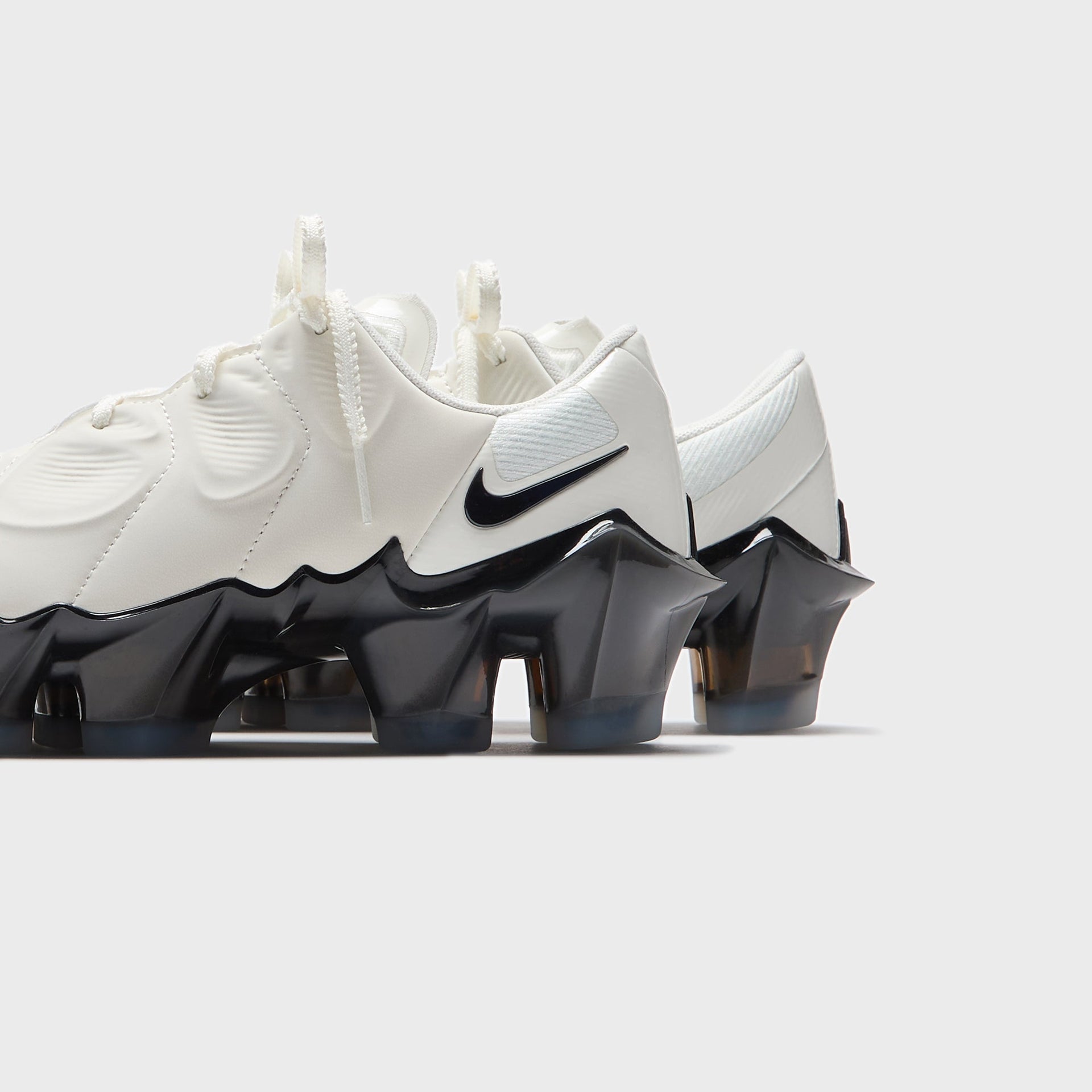Nike WMNS First Sight Mirage - Sail / Clear / Black