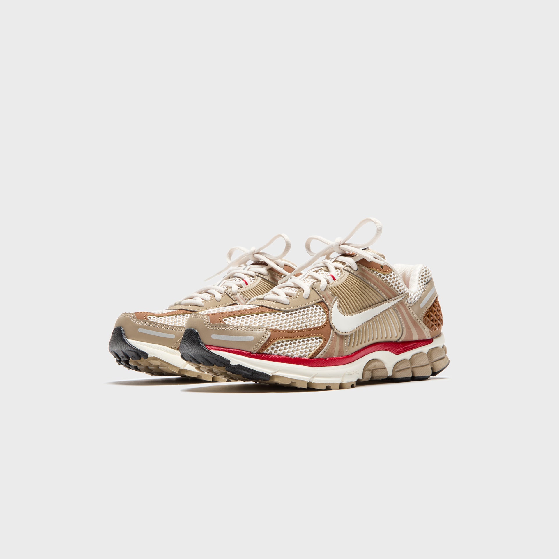 Nike WMNS Zoom Vomero 5 - Khaki / Phantom/ Fire Red/ Sail