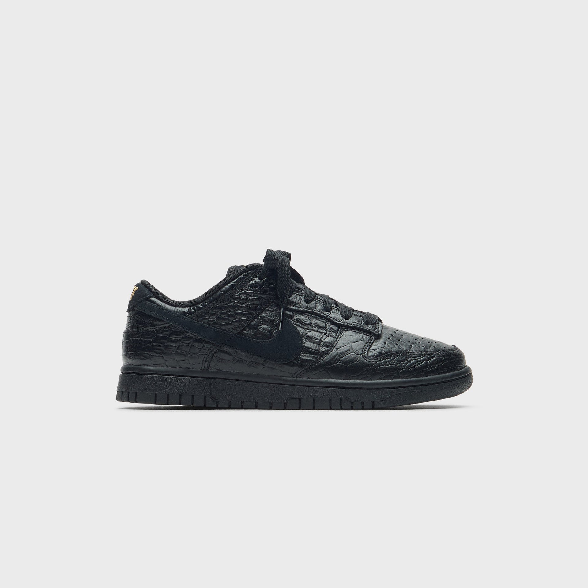 Nike WMNS Dunk Low - Black / Black / Metallic Gold / Off Noir