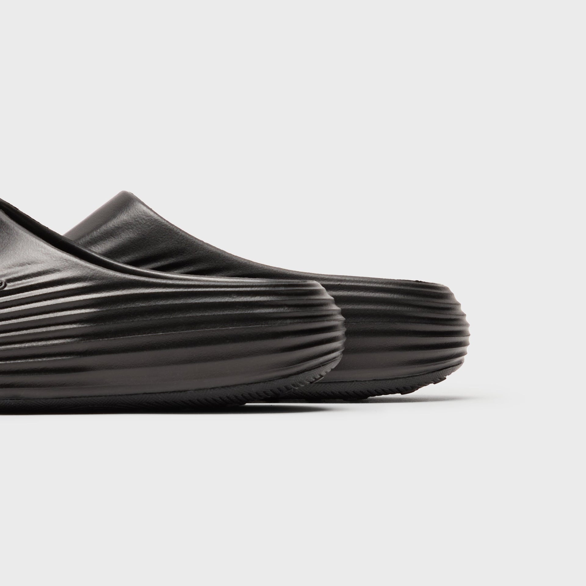 Nike Reactx Rejuven8 - Black / Black / Black
