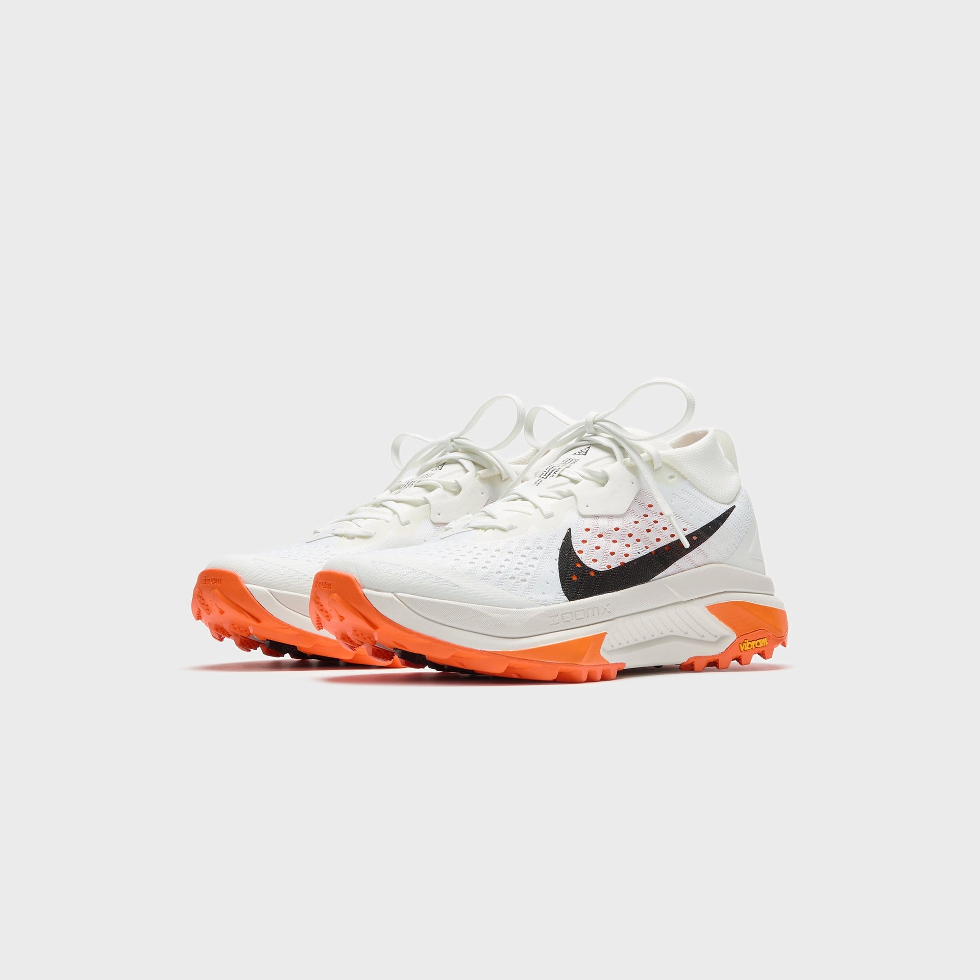 Nike ACG Zegama Trail - Summit White / Phantom / Safety Orange / Black