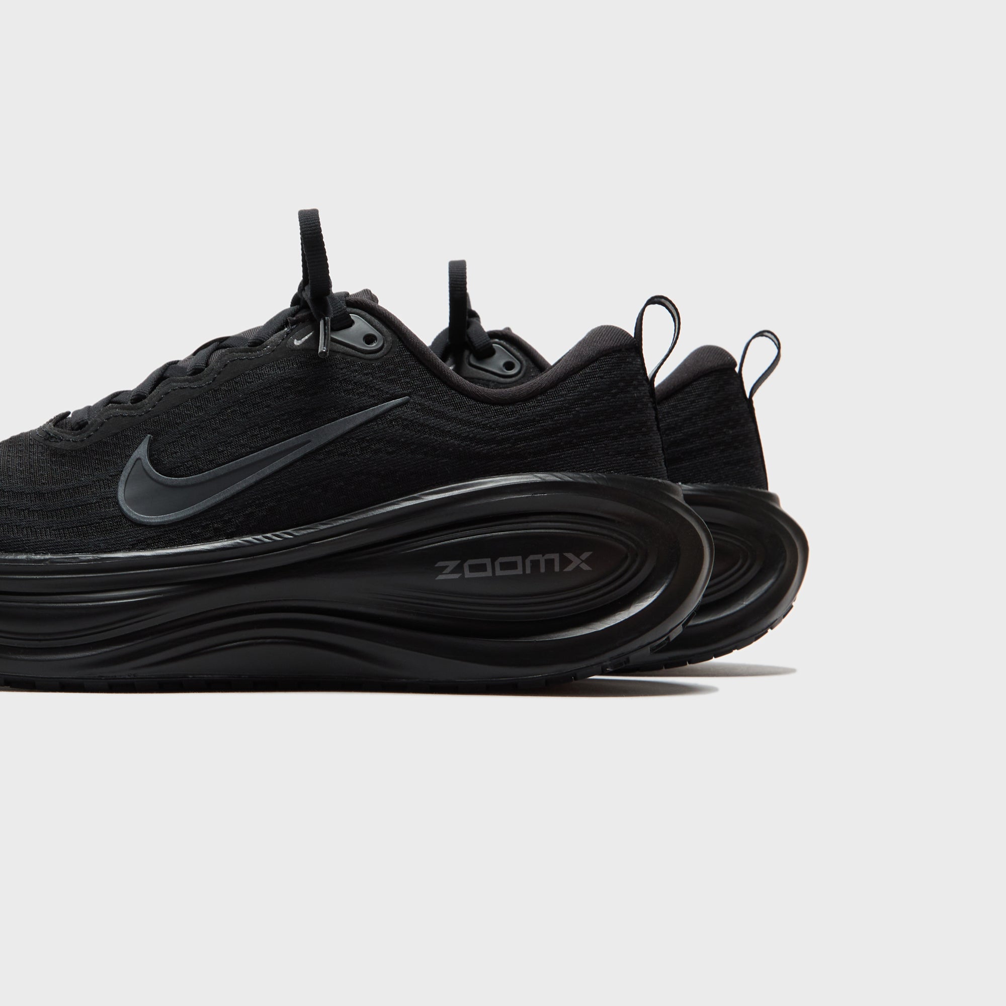 NIKE VOMERO PLUS 新品未使用　黒　ブラック Nike Vomero Plus 'Anthracite'