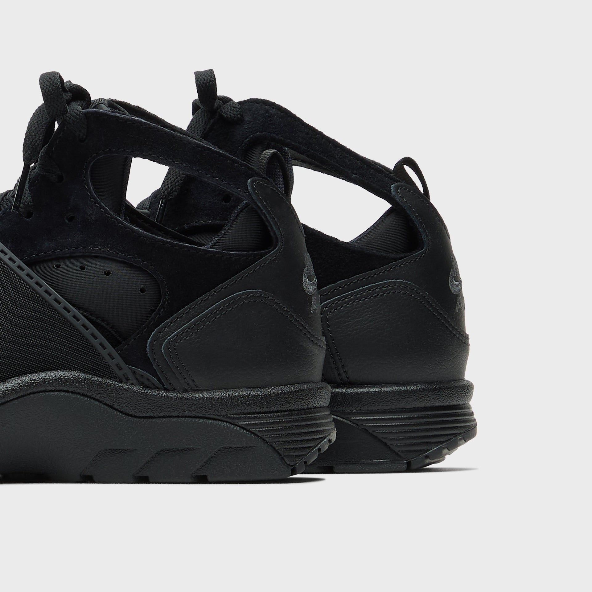 Nike Air Trainer Huarache - Black / Black