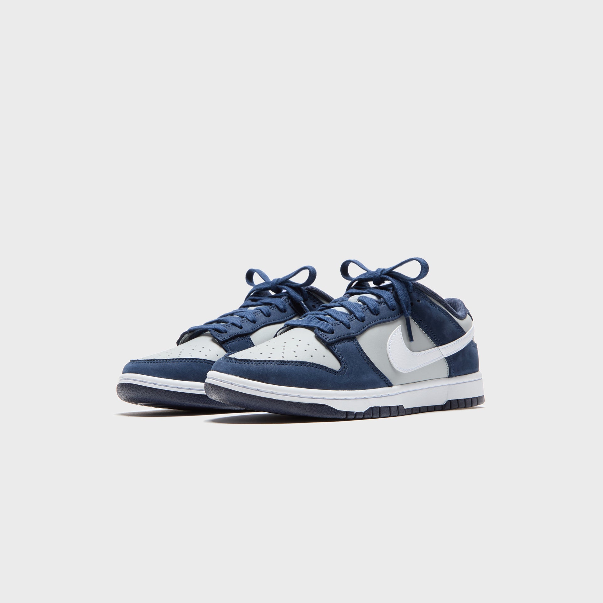 Nike Dunk Low - Obsidian / White / Light Smoke Grey