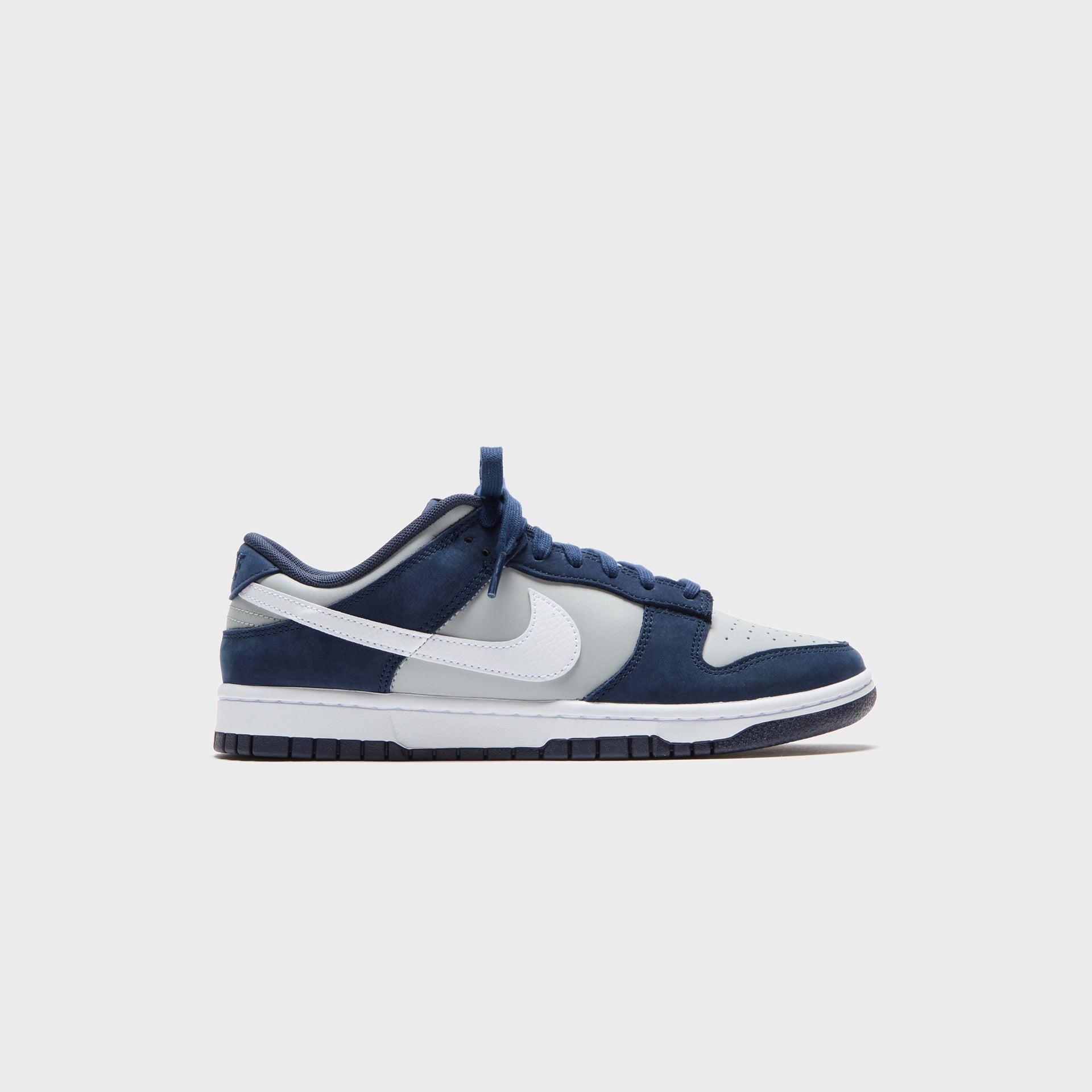 Nike Dunk Low - Obsidian / White / Light Smoke Grey