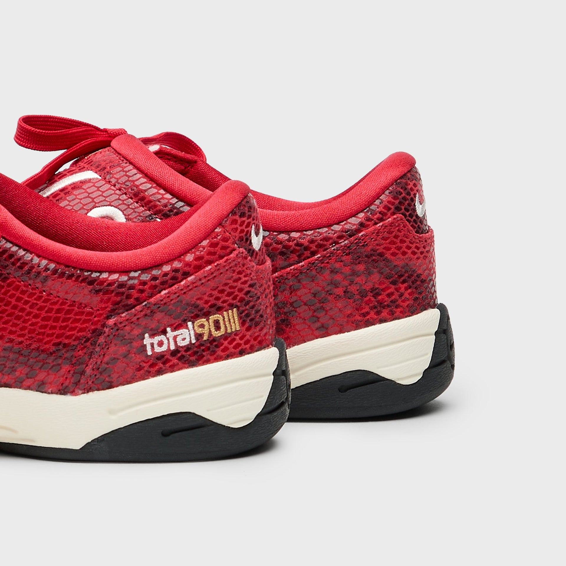 Nike WMNS T90 SE - Fire Red / Pale Ivory / Black