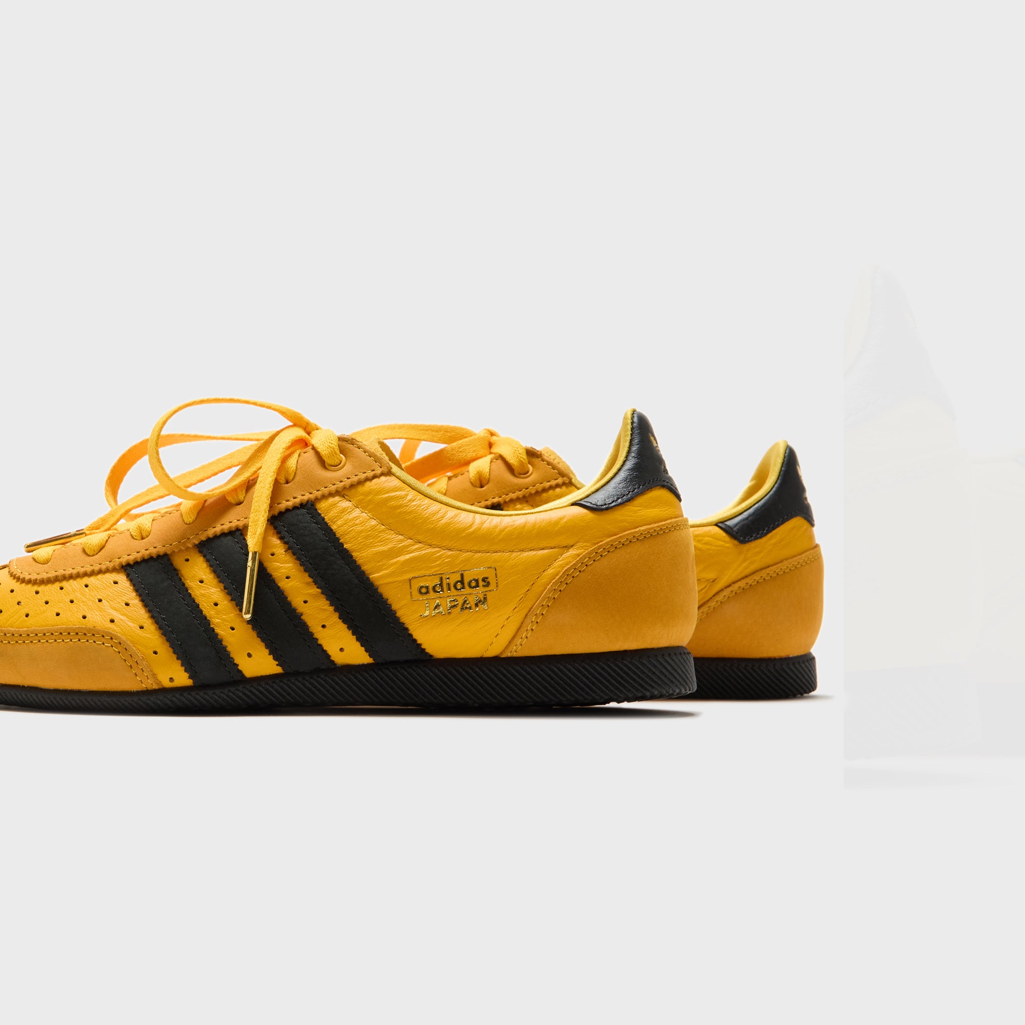 adidas WMNS Japan - Crew Yellow / Core Black / Gold Metallic