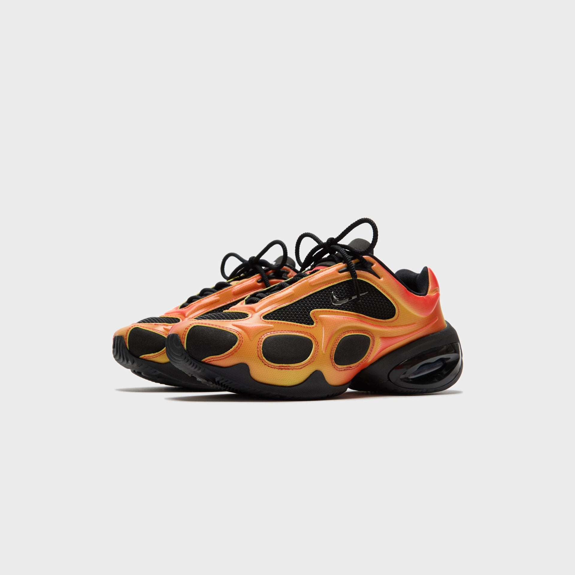 Nike WMNS Air Max Muse SE - Black / Metallic Silver / Bright Crimson