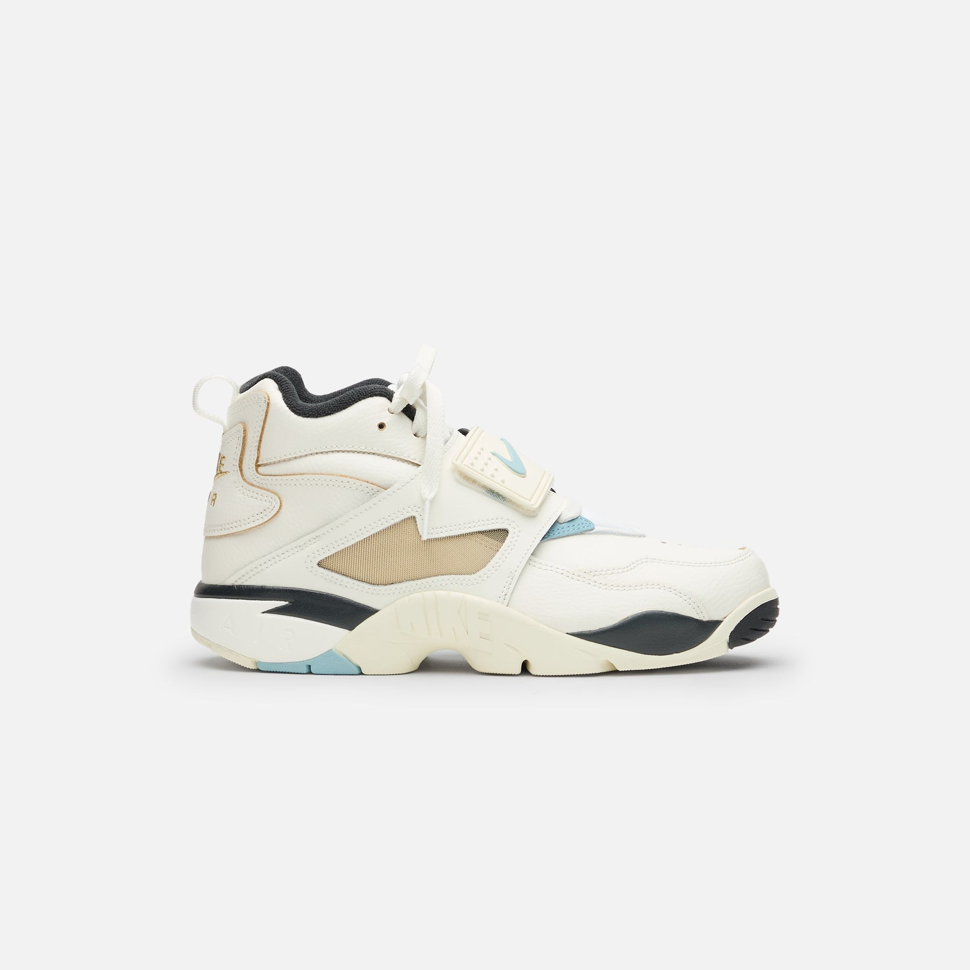 Nike Air Diamond Turf - Sail / Mica Blue / Coconut Milk / Off Noir