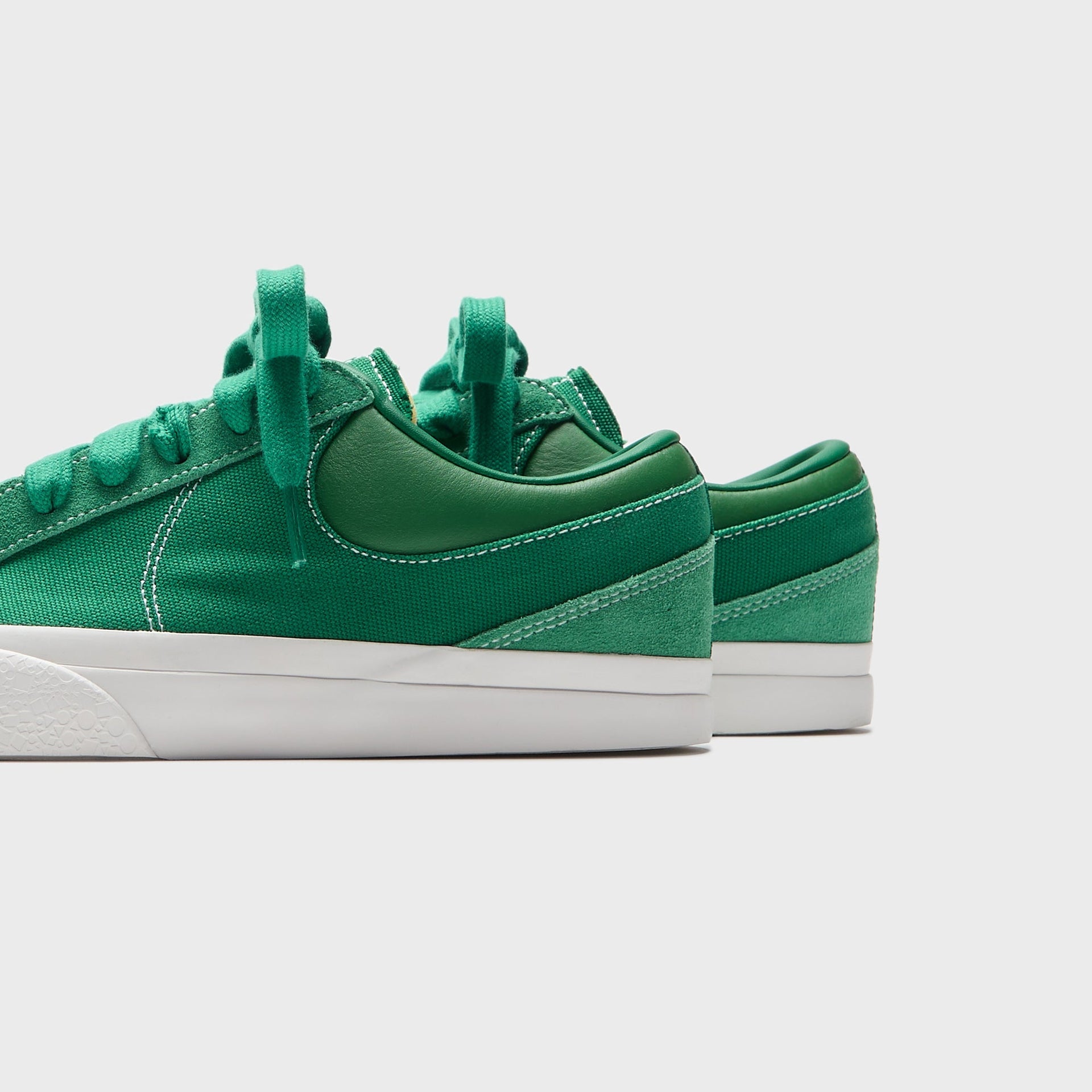 Nike Blazy - Pine Green / Sail / White