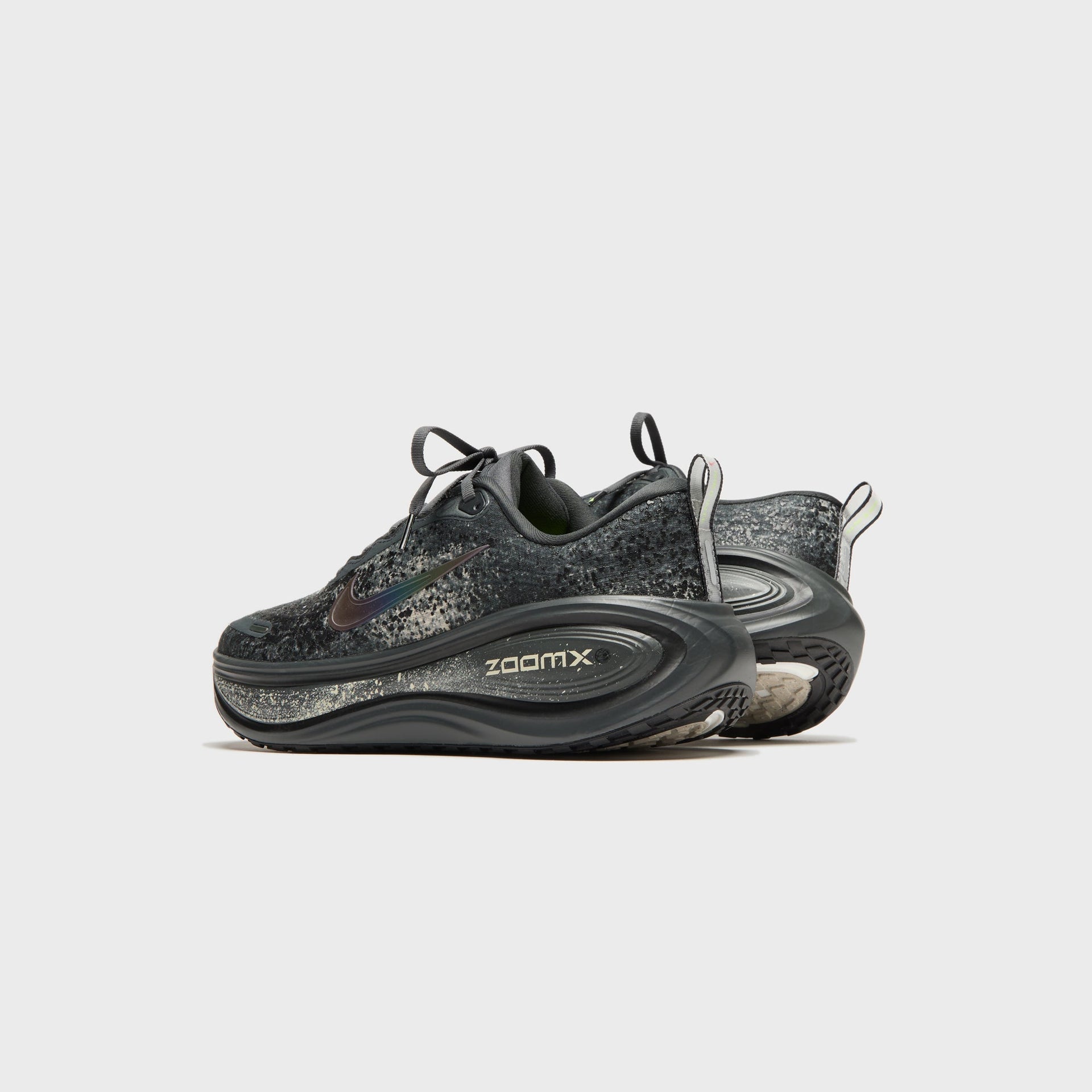 Nike Vomero Plus - Anthracite / Oatmeal / Volt / Black