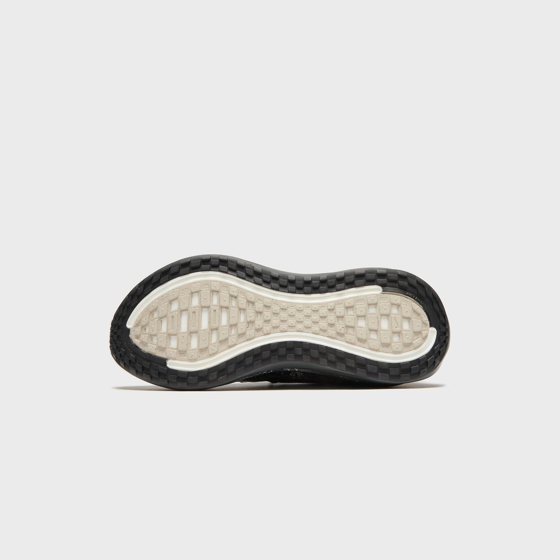 Nike Vomero Plus - Anthracite / Oatmeal / Volt / Black