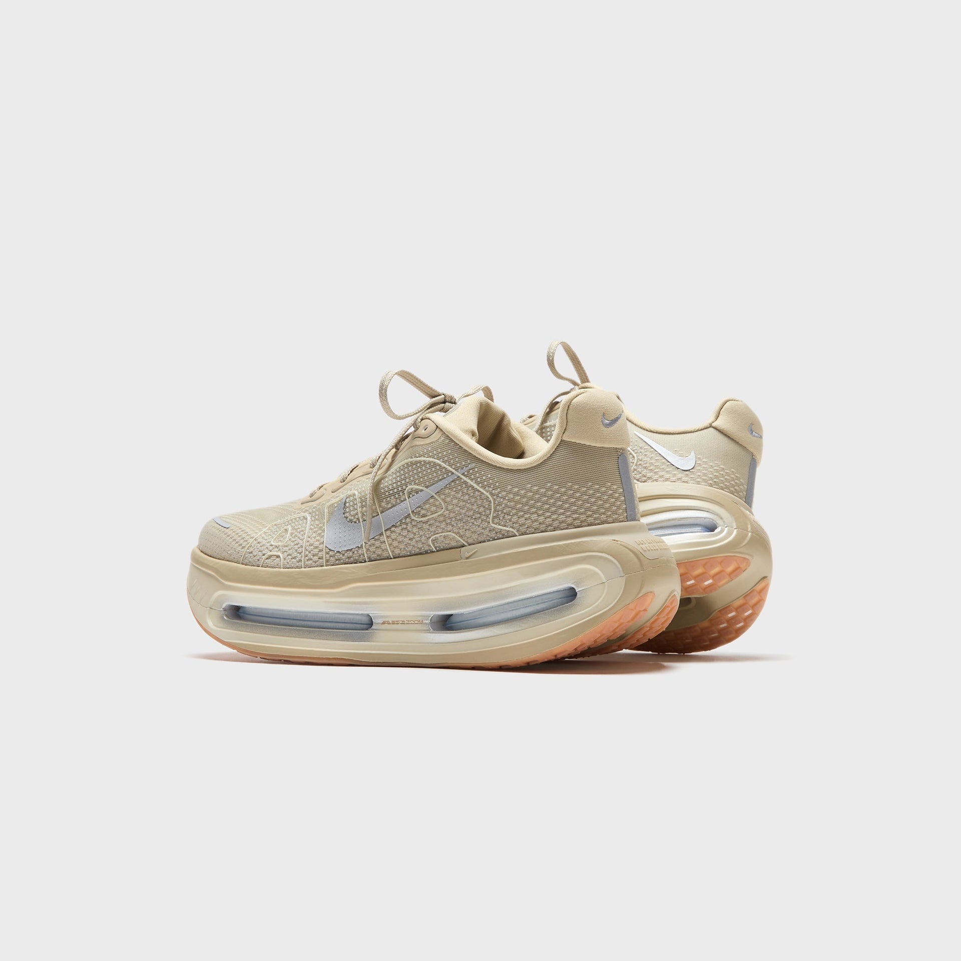 Nike Vomero Premium - Desert Khaki / Light Khaki / Coconut Milk / Reflect Silver