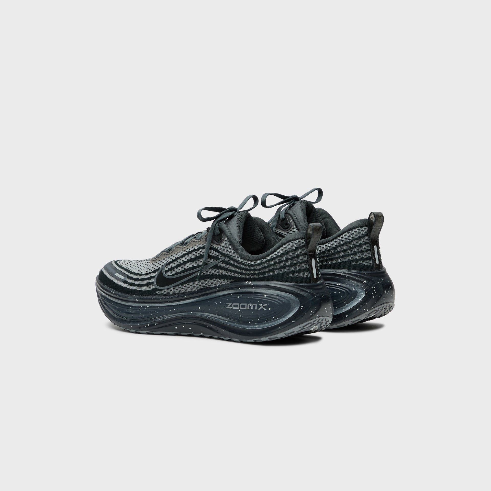 Nike Vomero Plus - Anthracite / Metallic Silver