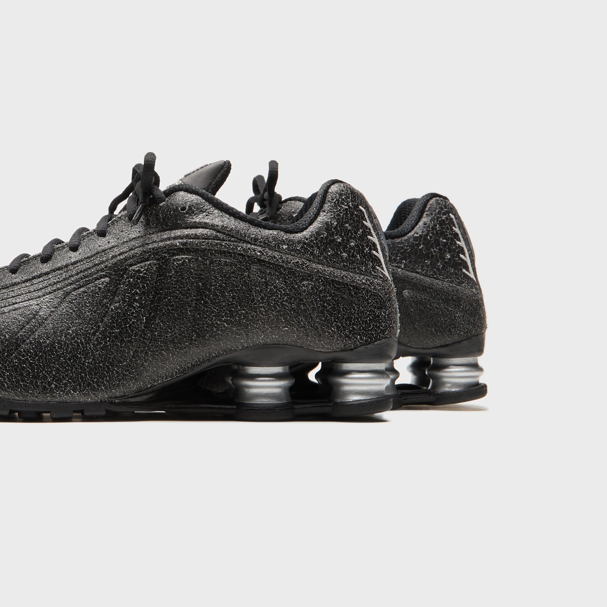 nike shox r4 og black metallic silver