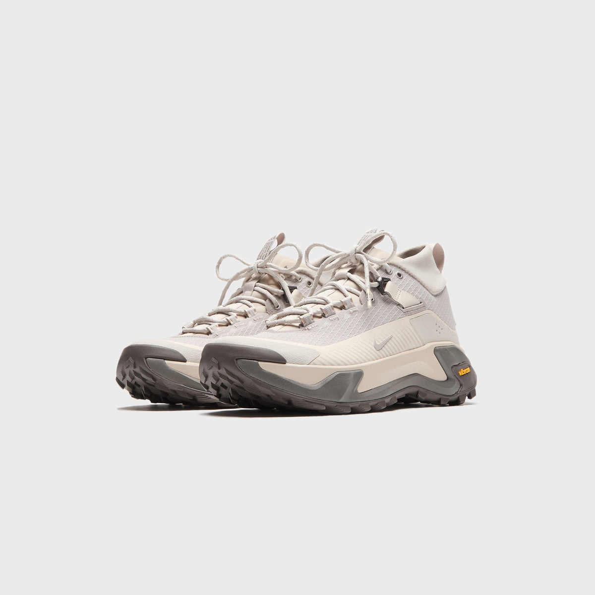 Nike ACG Zegama Hike - Cream II / Light Orewood Brown / Cave Stone