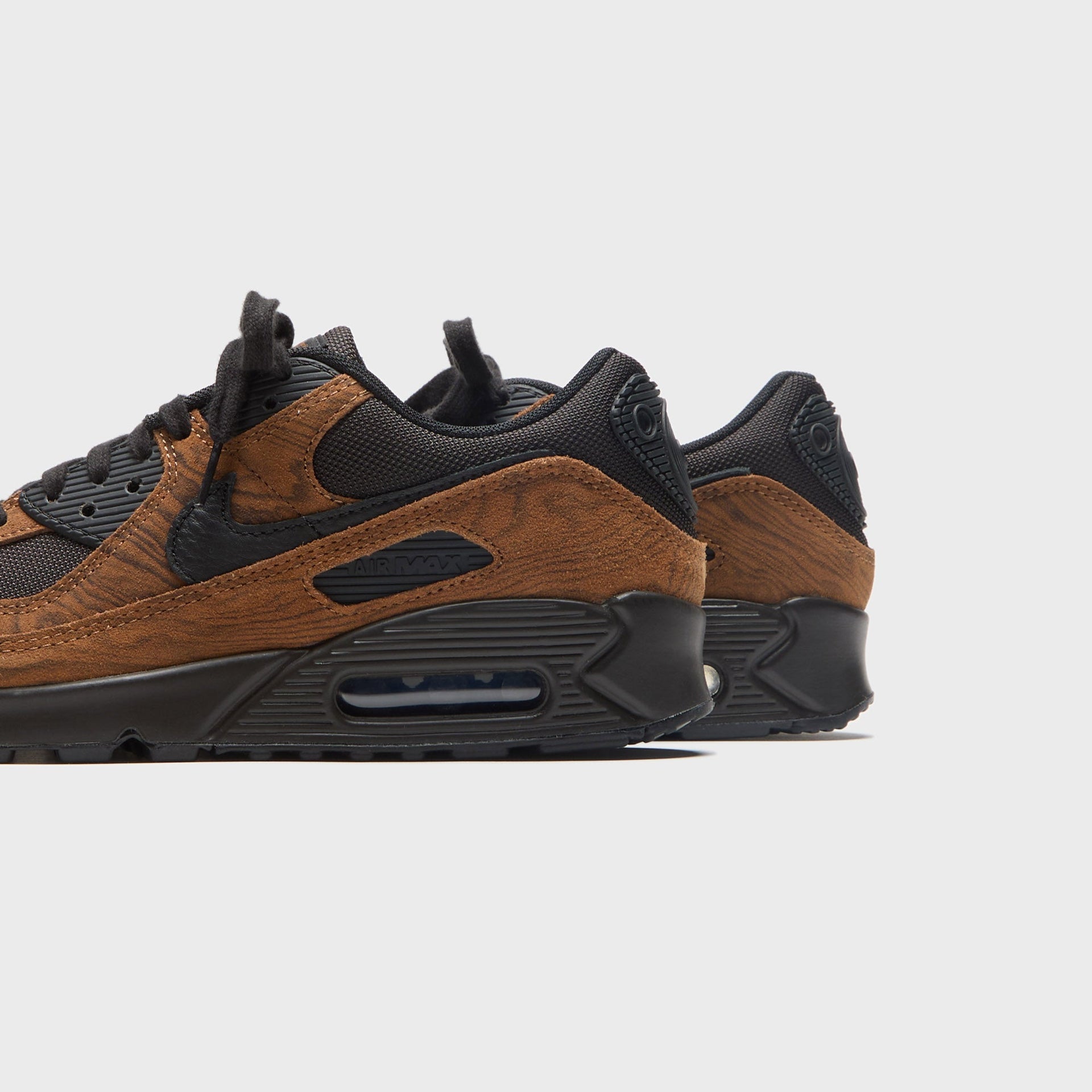 Nike Air Max 90 Premium - Light British Tan / Black / Velvet Brown