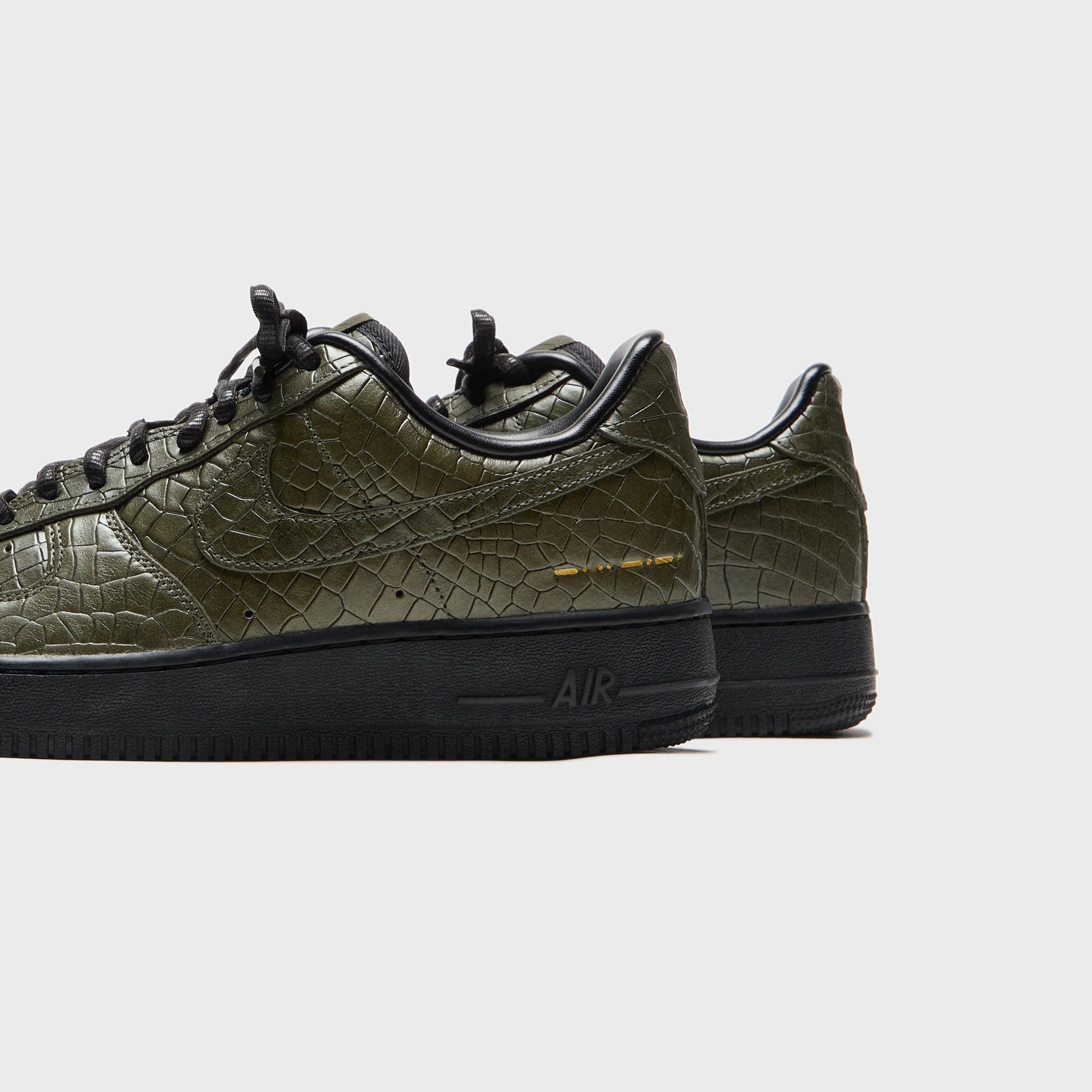 Nike Air Force 1 '07 Premium - Cargo Khaki / Cargo Khaki / Black