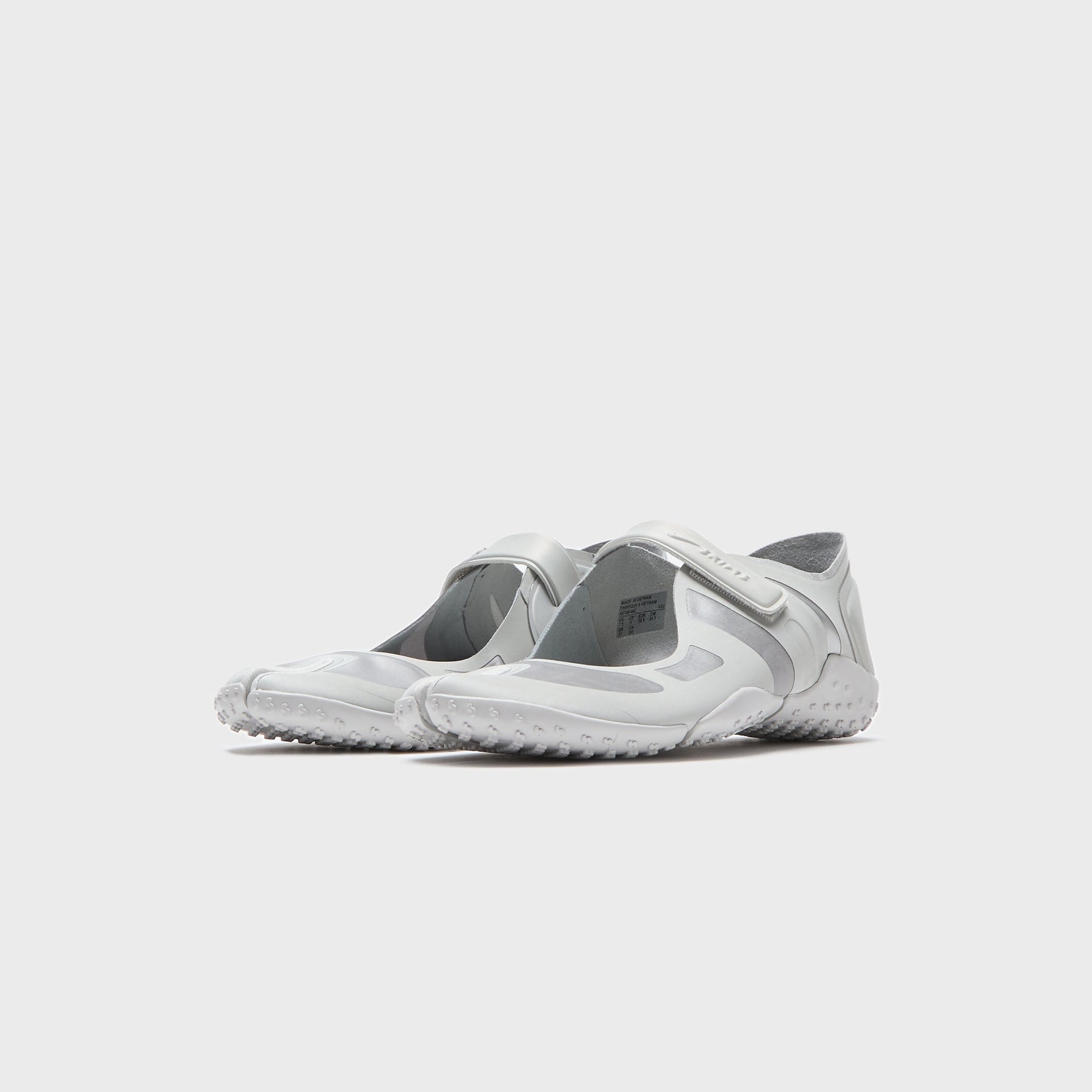 NikeSKIMS WMNS Rift Satin - Night Silver / Base Grey