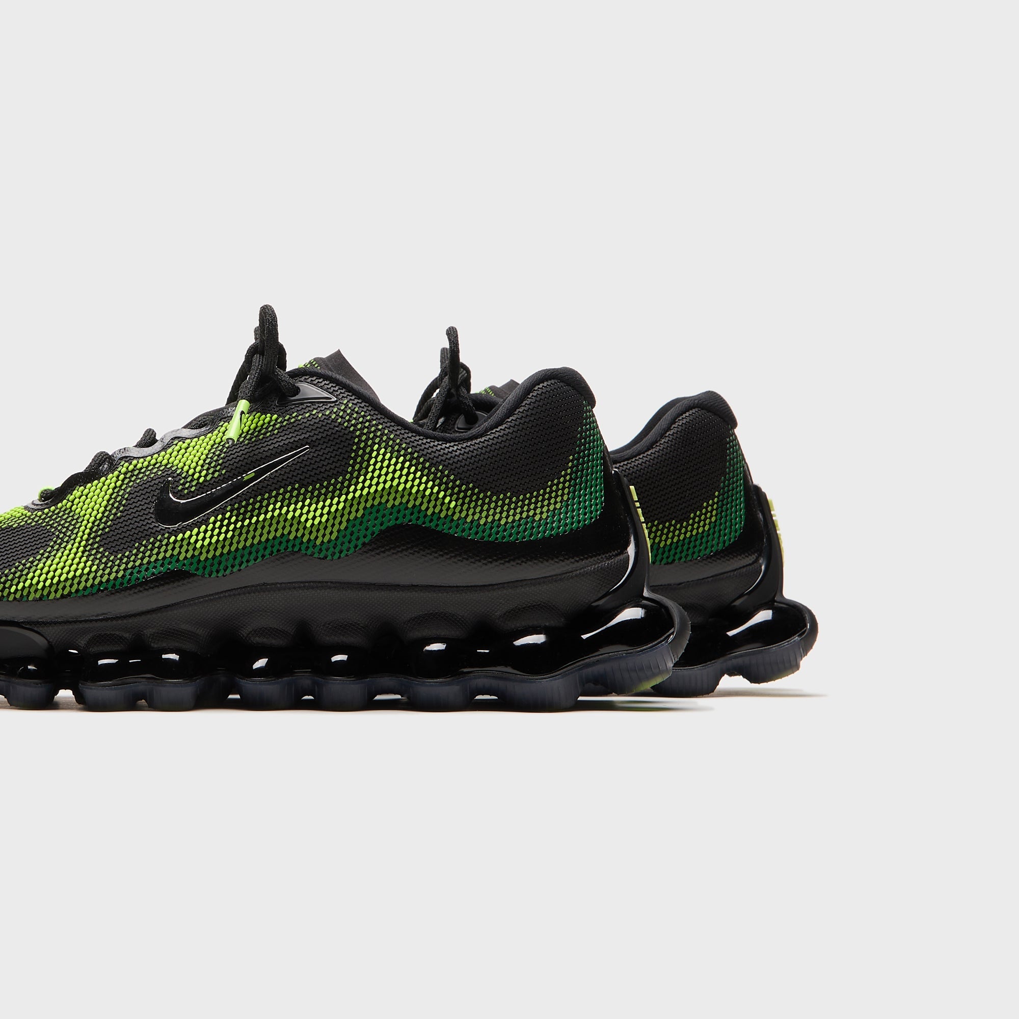 Nike Air Liquid Max - Radiant Green / Apple Green – Kith