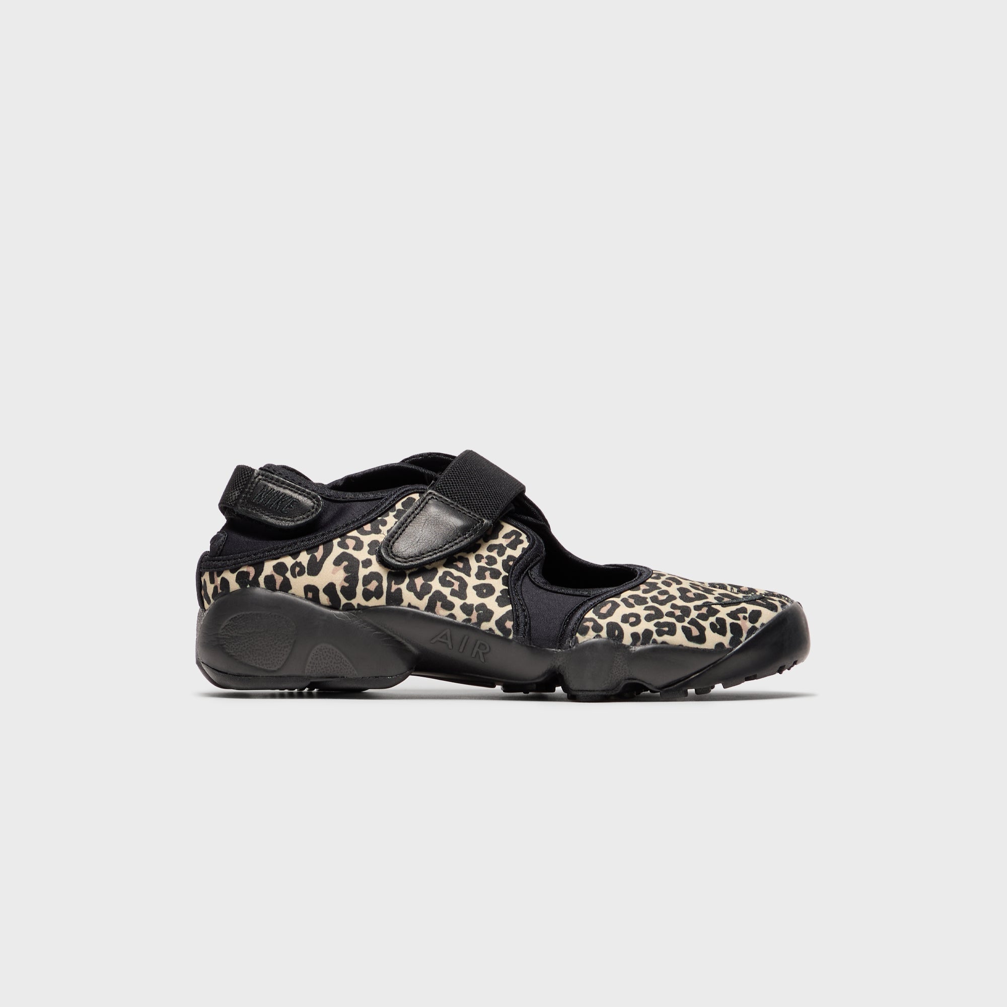 Nike WMNS Air Rift - Black / Hemp – Kith