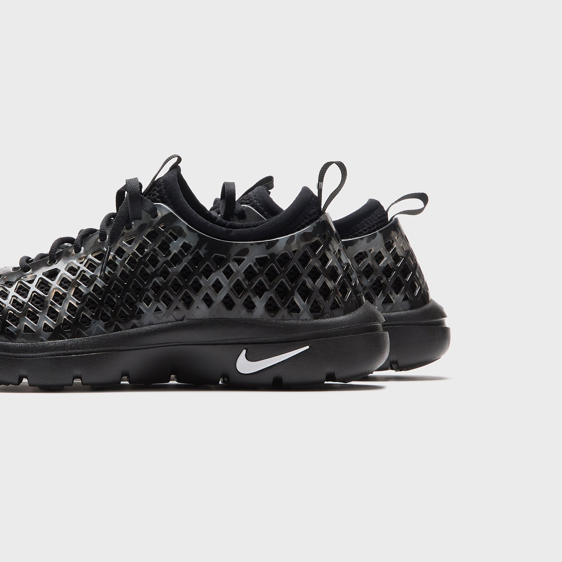Nike WMNS Rejuven8 Run - Black / White