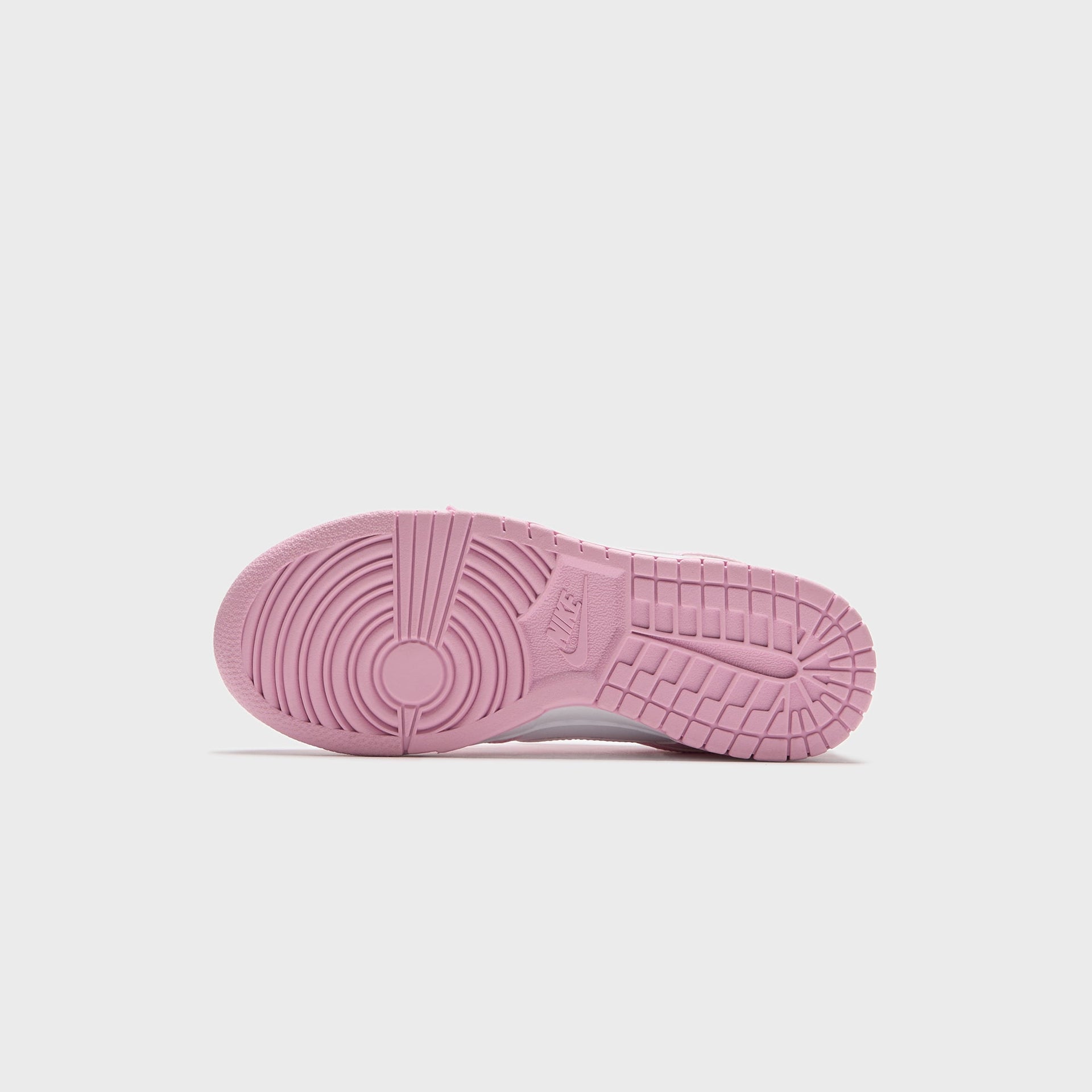 Nike WMNS Dunk Low SE - White / Metallic Silver / Pink Rise