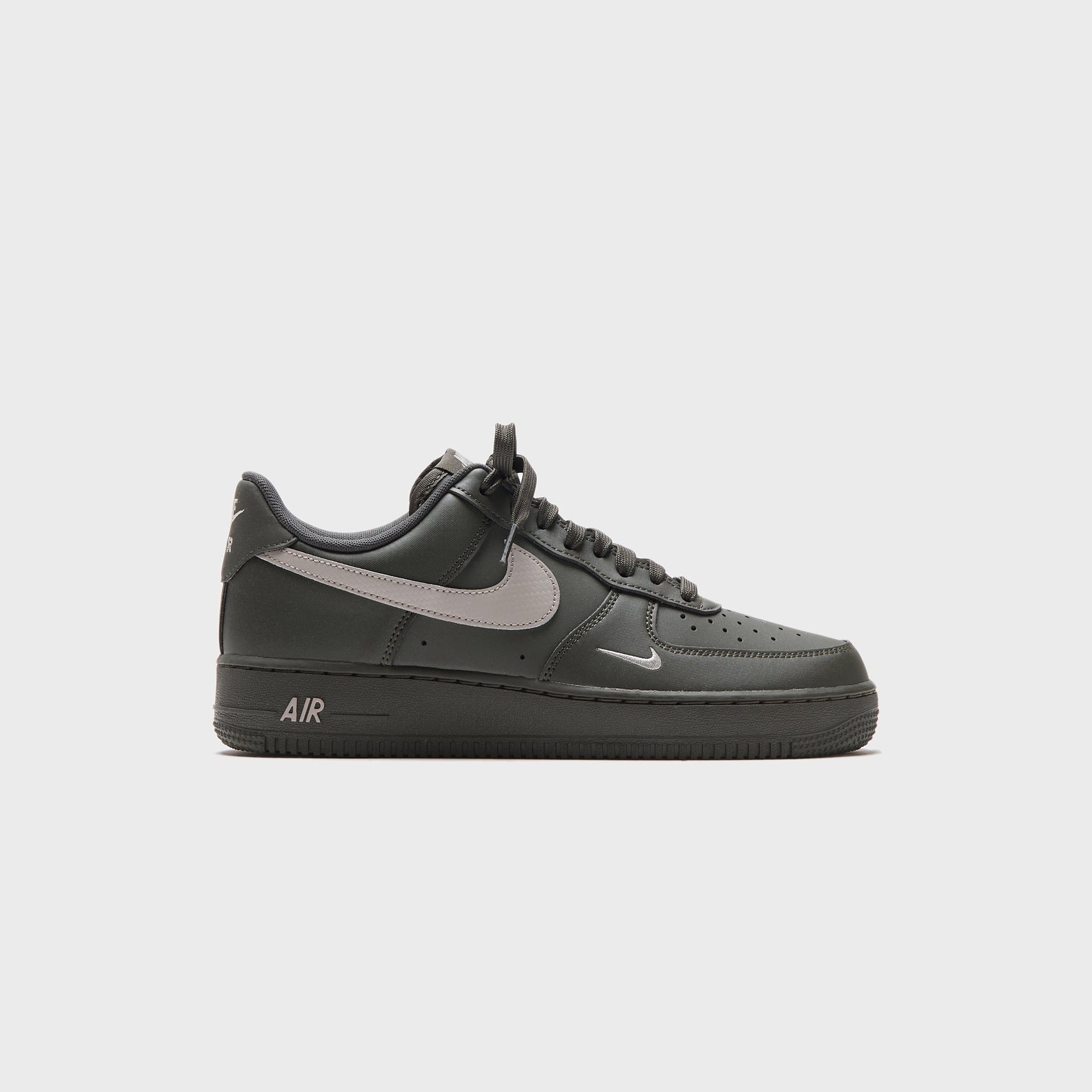 Nike Air Force 1 '07 - Newsprint / College Grey