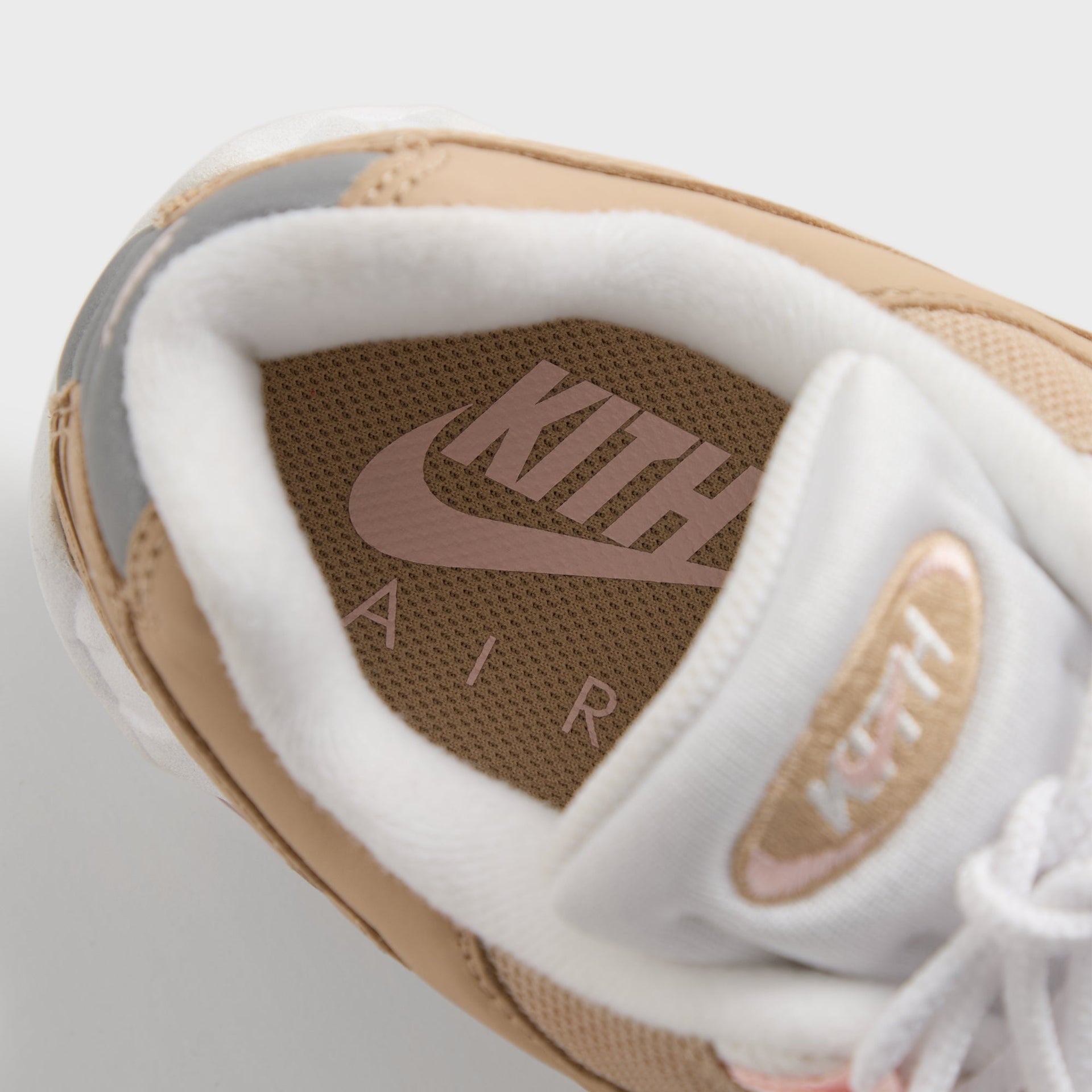 Kith for Nike Air Max 95 'Linen' heel view with Kith Air branding, grey heel panel and pink Air bubble