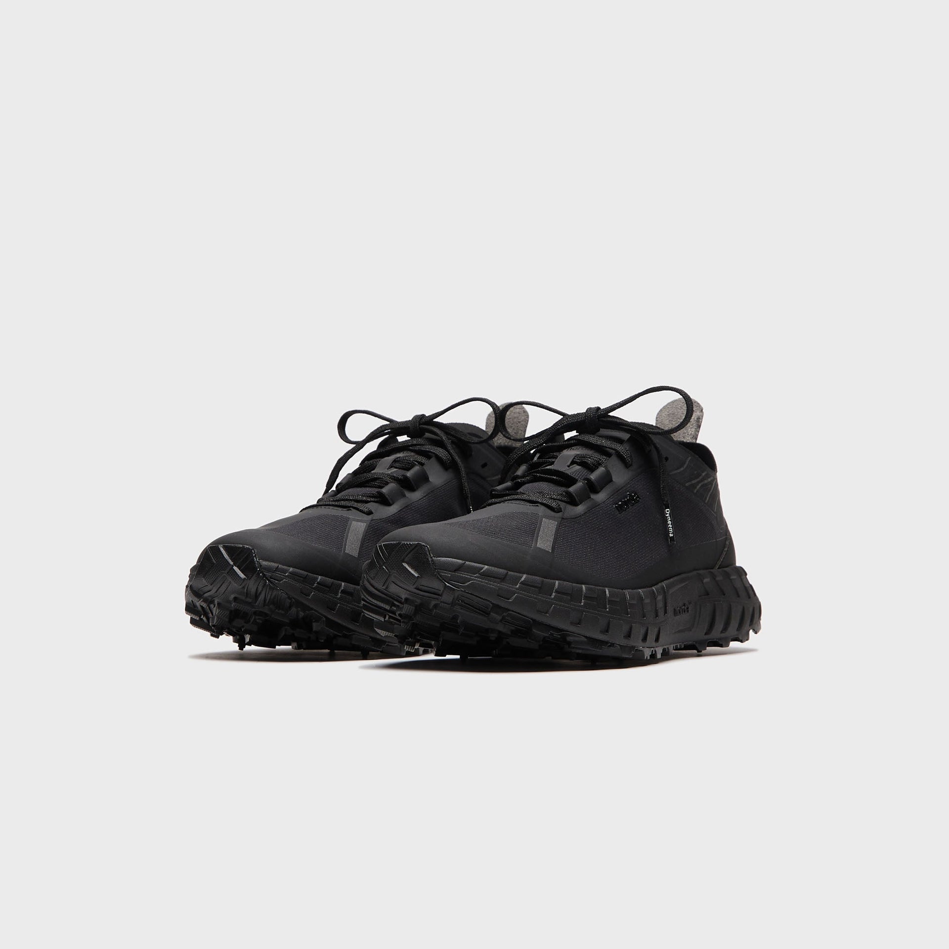 Norda 001A - Stealth Black