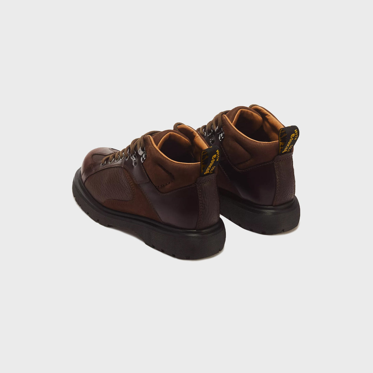 Dr. Martens Wayborne Boot Mayhem - Dark Brown