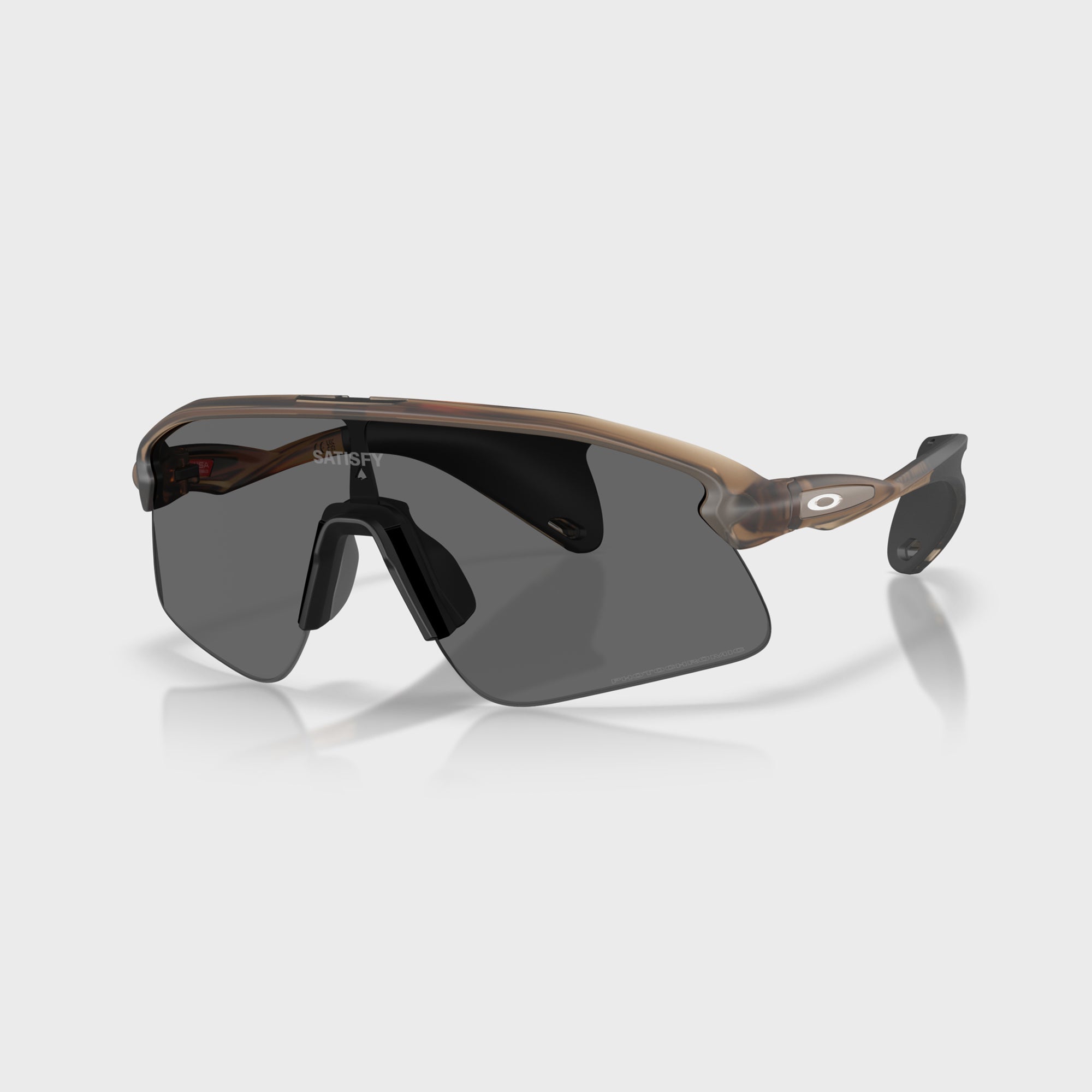 ブラウン Oakley X Satisfy Stunt Devil 国内正規品 Oakley x SATISFY Stunt Devil - Matte Brown Smoke