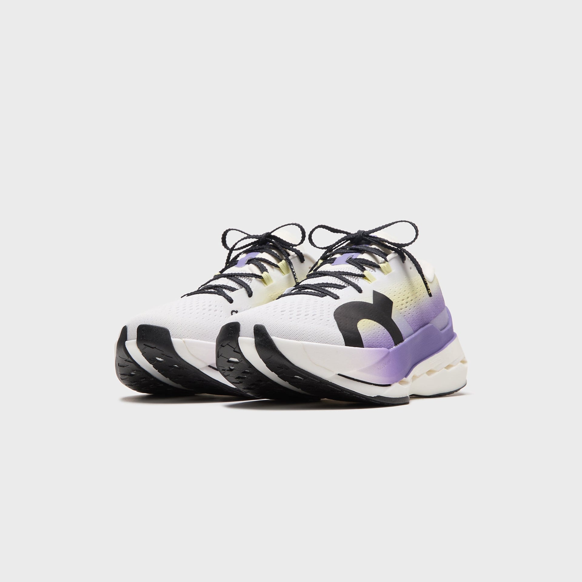 On Running Cloudboom Max - White / Juniper