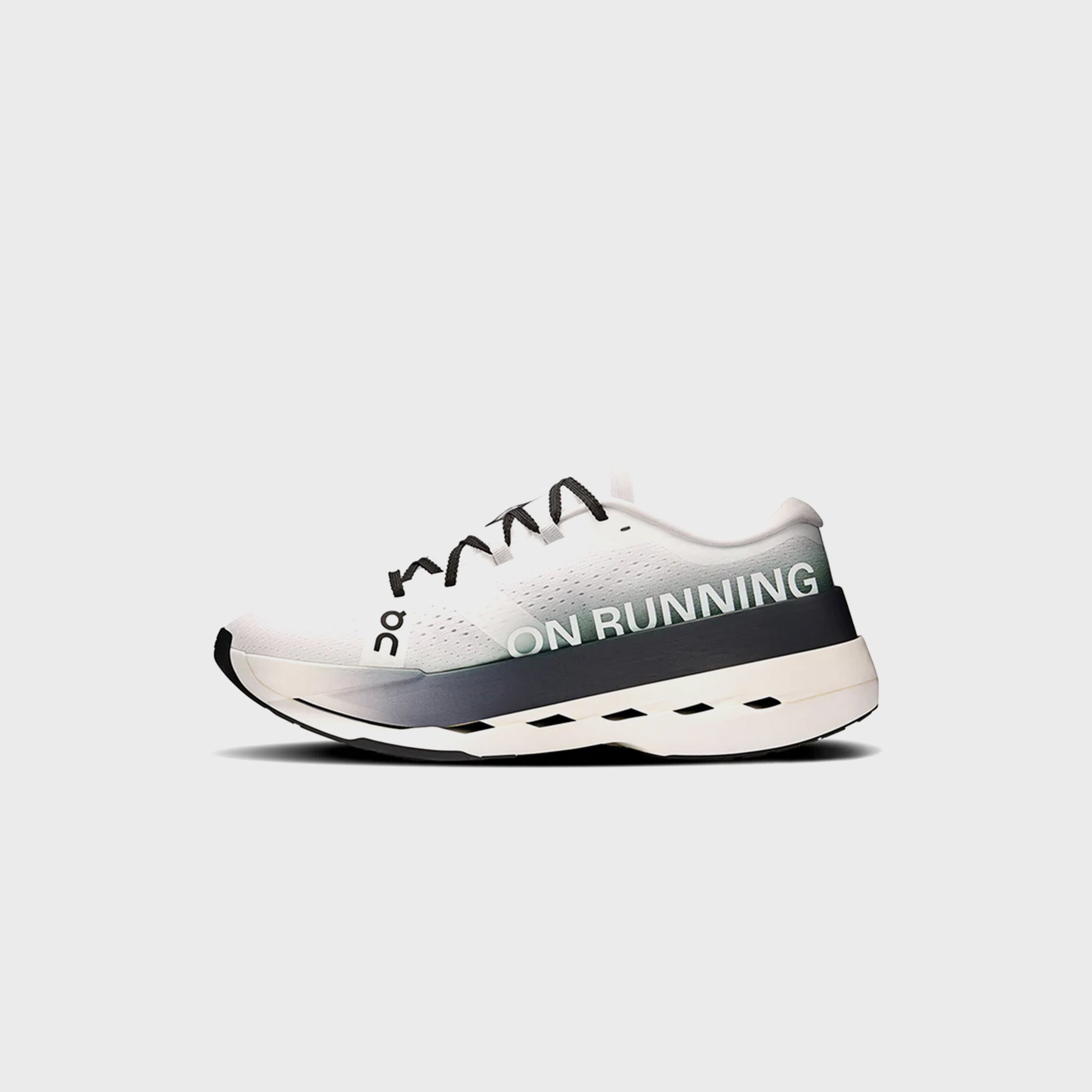 On Running Cloudboom Max - White / Black – Kith