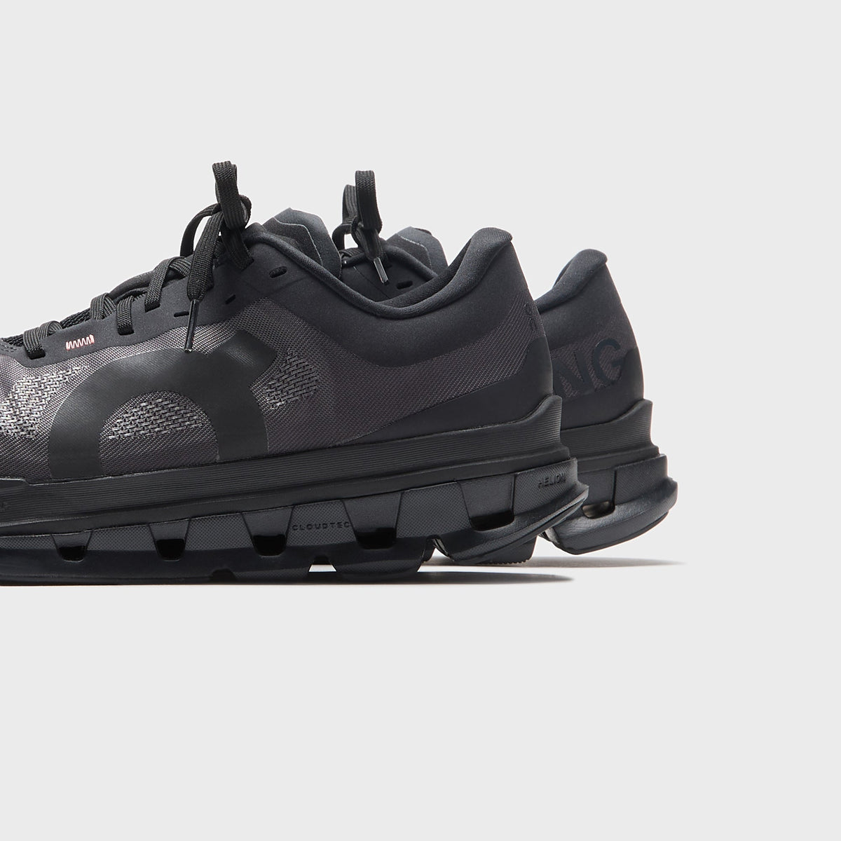 On Running Cloudflow 5 - Black
