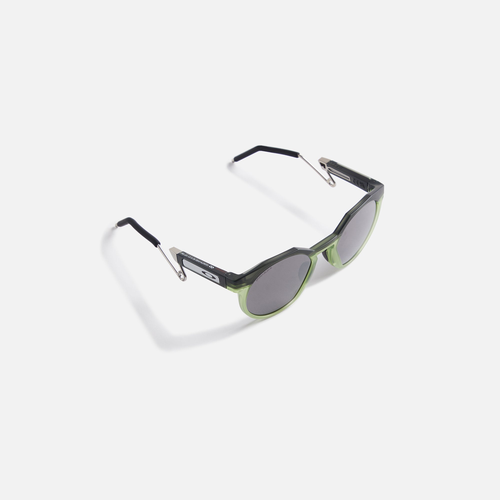 Oakley SPHAERA - Prizm Field / Matte White – Kith Oakley SPHAERA - Prizm Field / Matte White – Kith