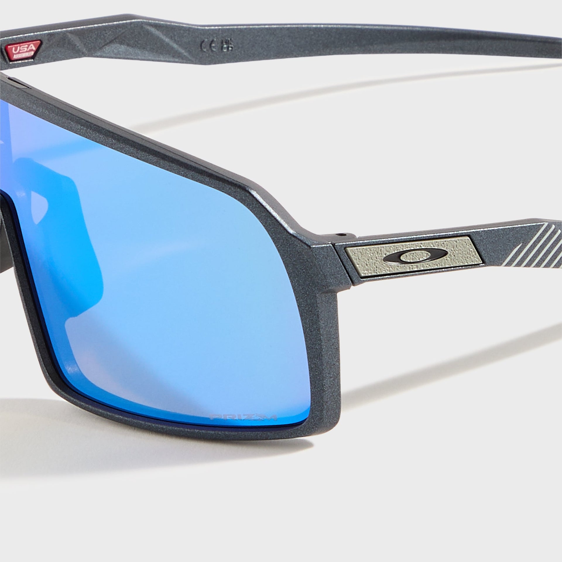 Oakley Sutro in Blue Steel Forge / Prizm Sapphire