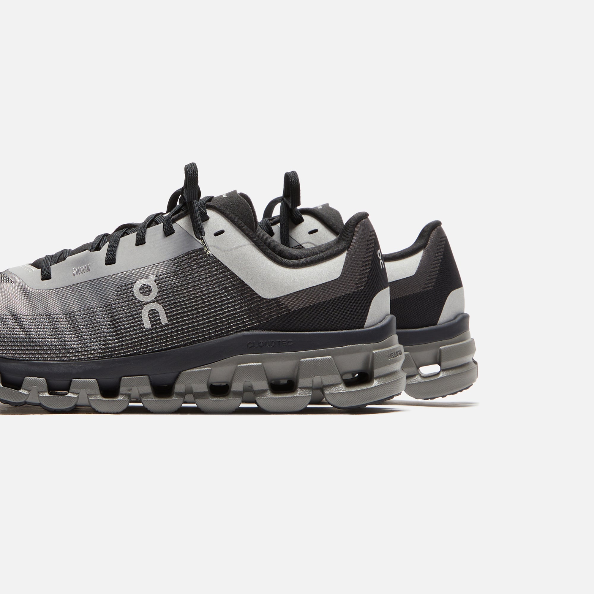 On Running Cloudflow 4 - Pearl / Black – Kith