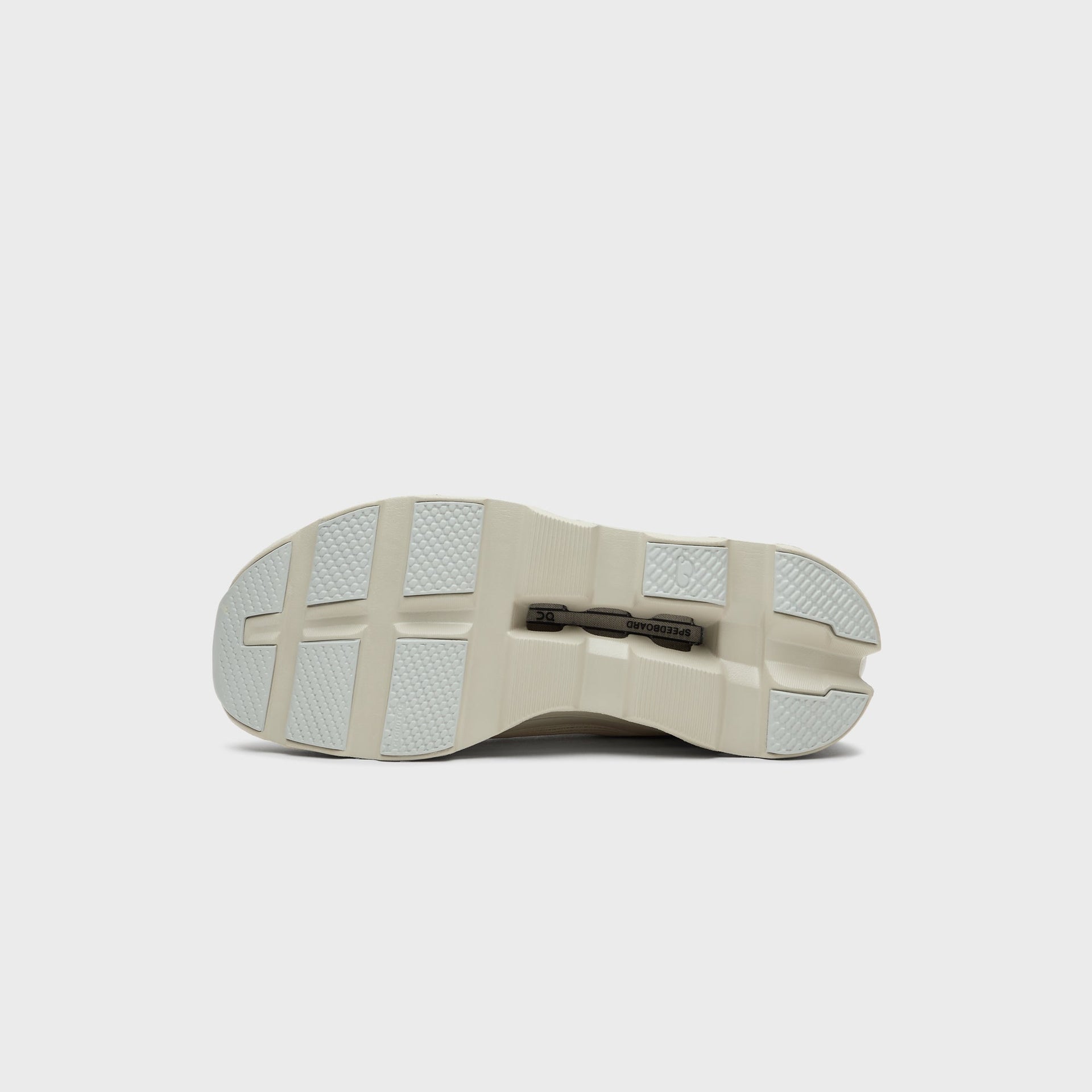 On Running Cloudmonster - Void Dew / Truffle