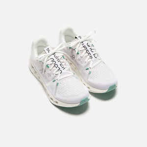On Running WMNS Cloudsurfer - Pearl / Ivory