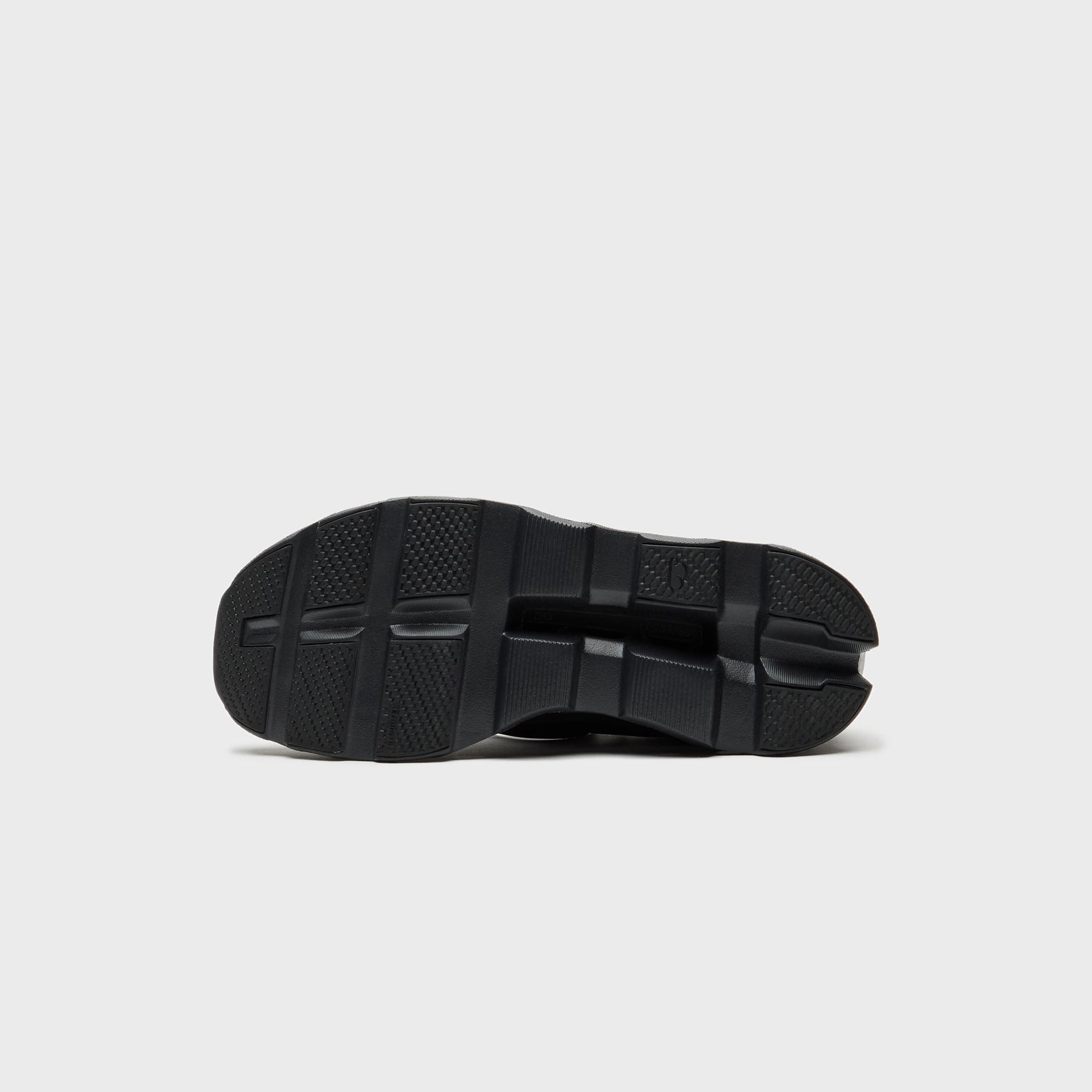 On Running WMNS Cloudmonster - Void Black