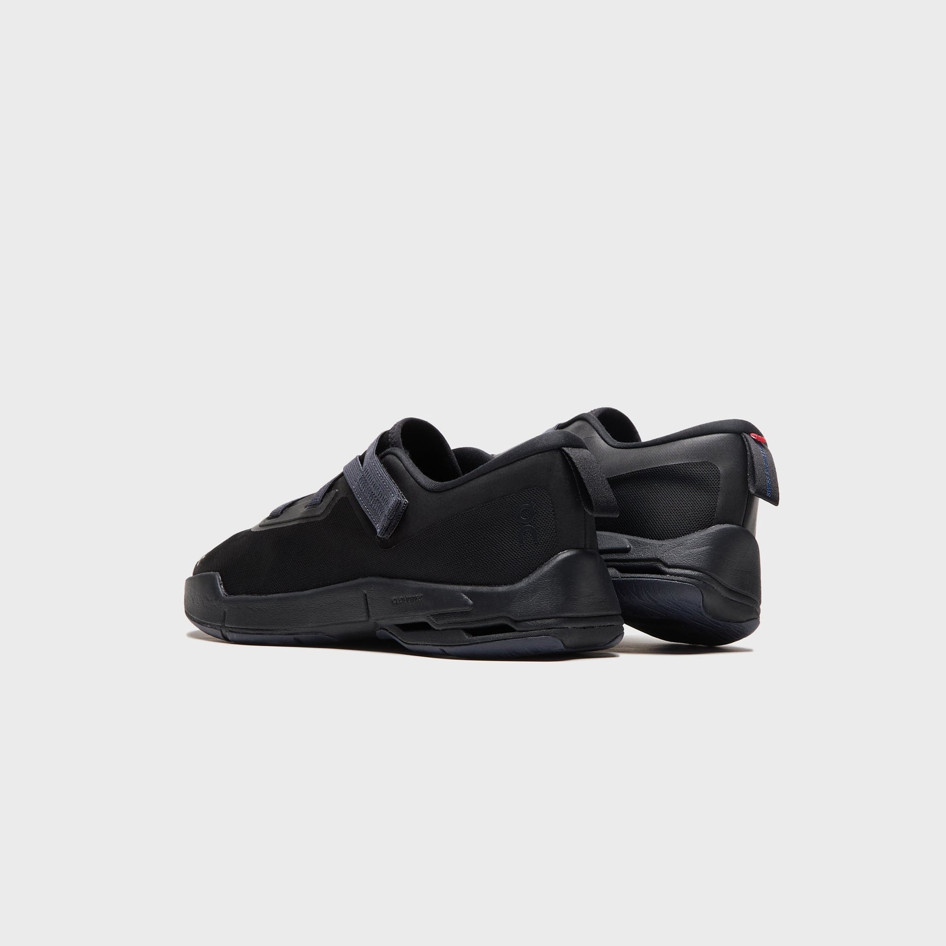 On Running WMNS Cloudnova Moon - Black / Ink