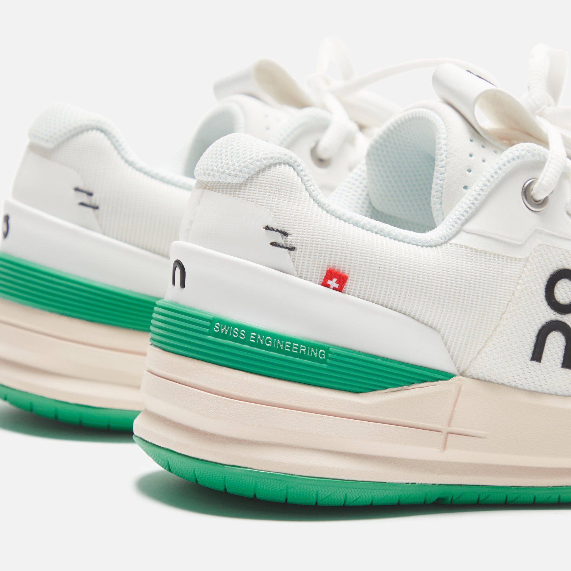 On Running WMNS The Roger Pro Exclusive - White / Mint